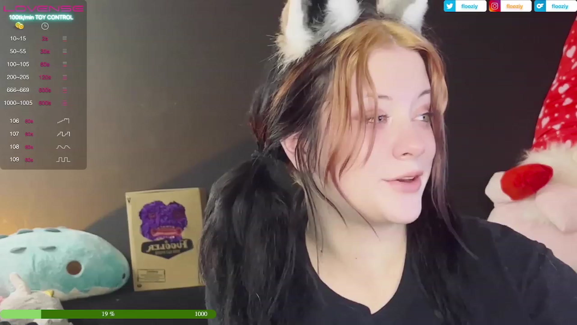 Gallery image thumbnail from flooziy's myfreecams stream on, 03/24/2023, 10:19 image 4 of 20