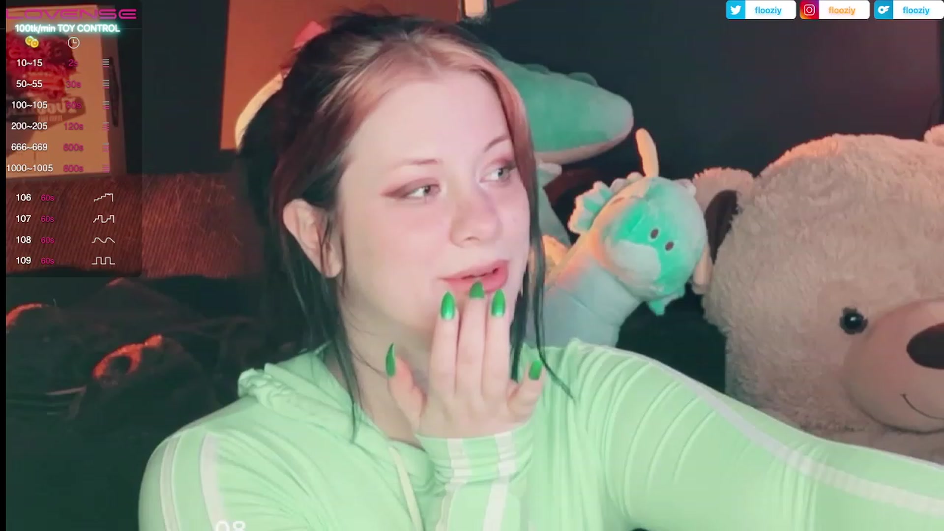 Gallery image thumbnail from flooziy's myfreecams stream on, 03/28/2023, 08:14 image 13 of 20