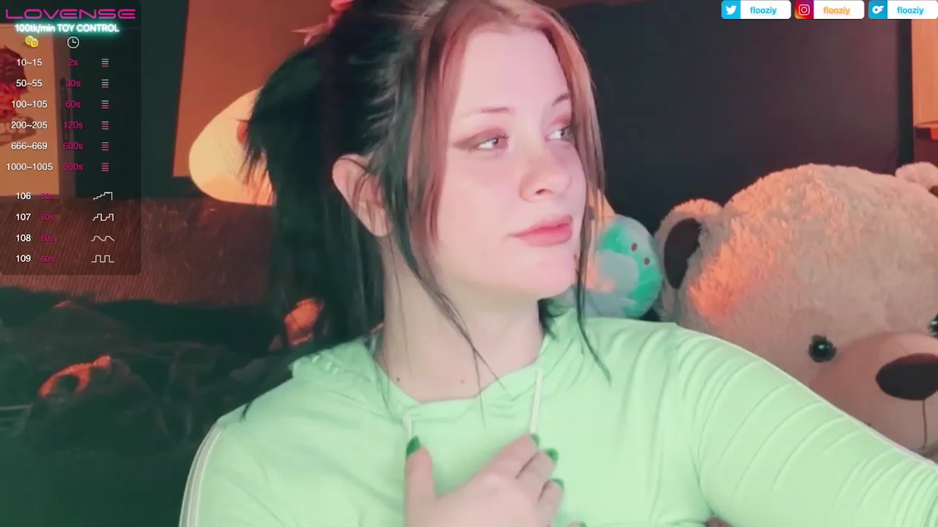 Gallery image thumbnail from flooziy's myfreecams stream on, 03/28/2023, 09:55 image 7 of 20