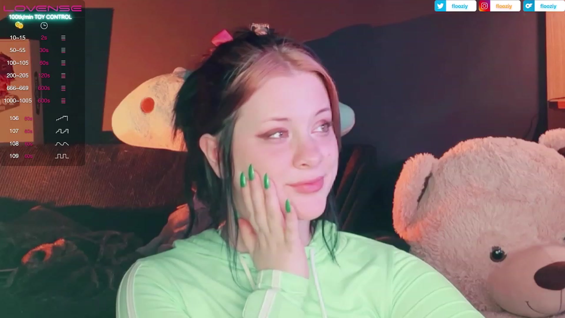 Gallery image thumbnail from flooziy's myfreecams stream on, 03/28/2023, 09:55 image 18 of 20