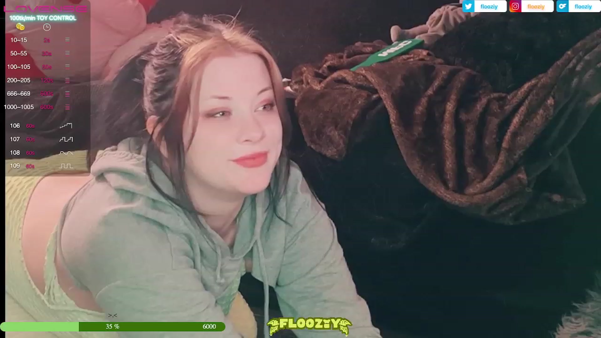 Gallery image thumbnail from flooziy's myfreecams stream on, 03/29/2023, 04:08 image 13 of 20