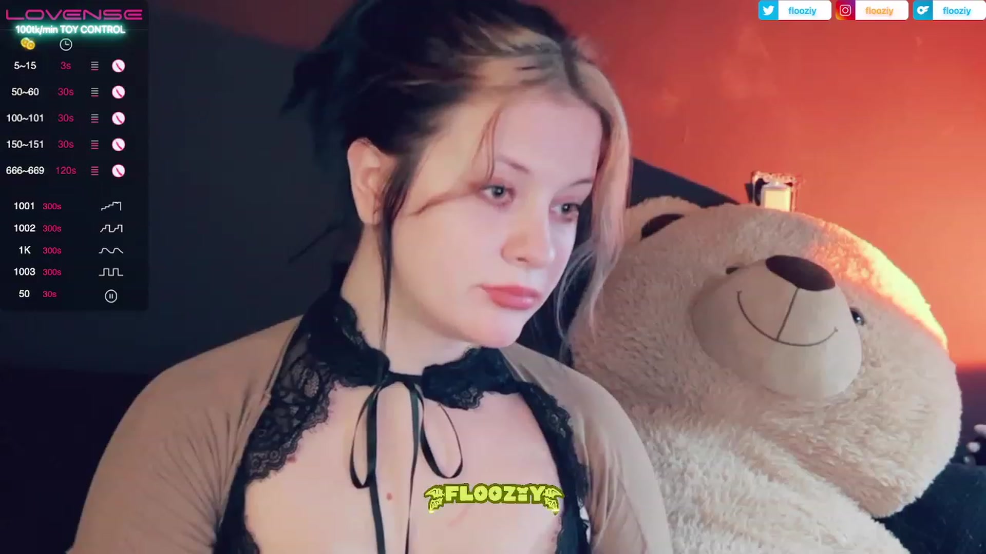 Gallery image thumbnail from flooziy's myfreecams stream on, 04/13/2023, 06:38 image 10 of 20