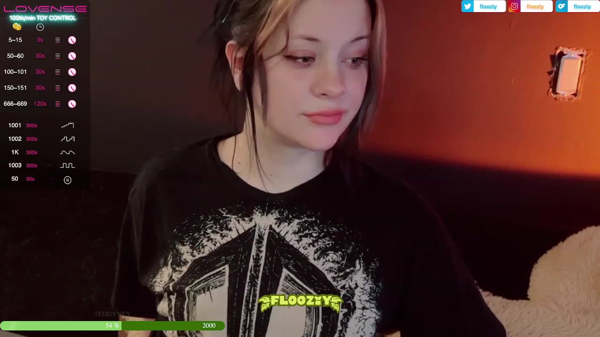 Gallery image thumbnail from flooziy's myfreecams stream on, 04/13/2023, 10:52 image 7 of 20