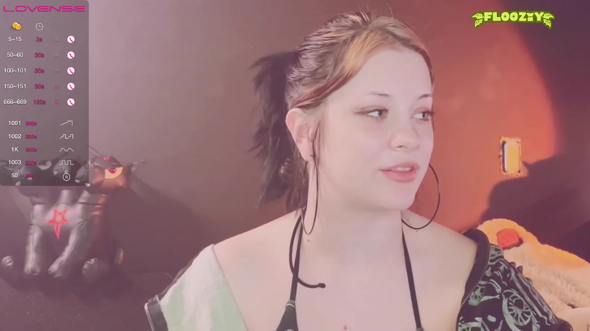Gallery image thumbnail from flooziy's myfreecams stream on, 04/15/2023, 08:40 image 16 of 20