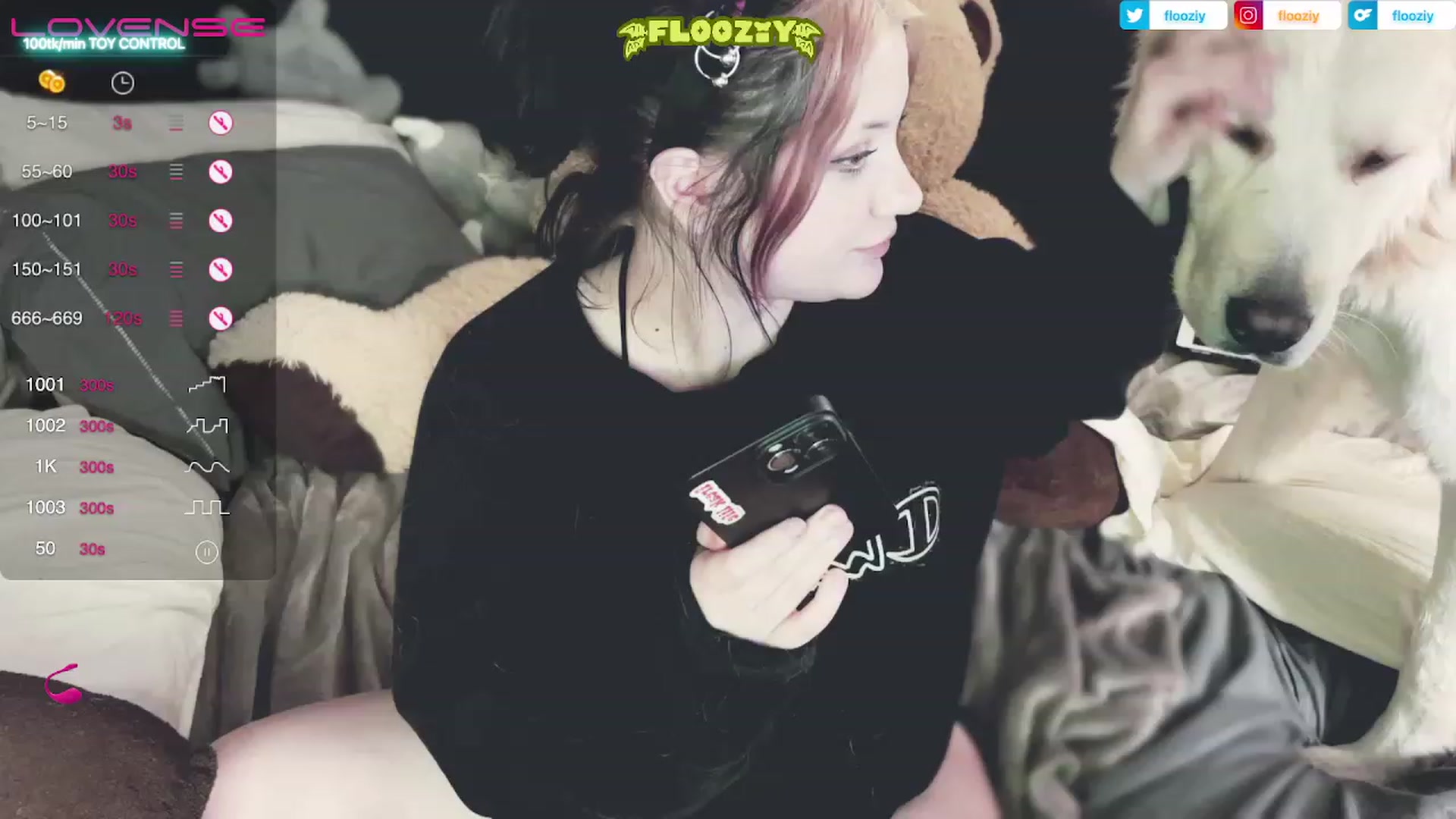 Gallery image thumbnail from flooziy's myfreecams stream on, 05/01/2023, 05:30 image 20 of 20