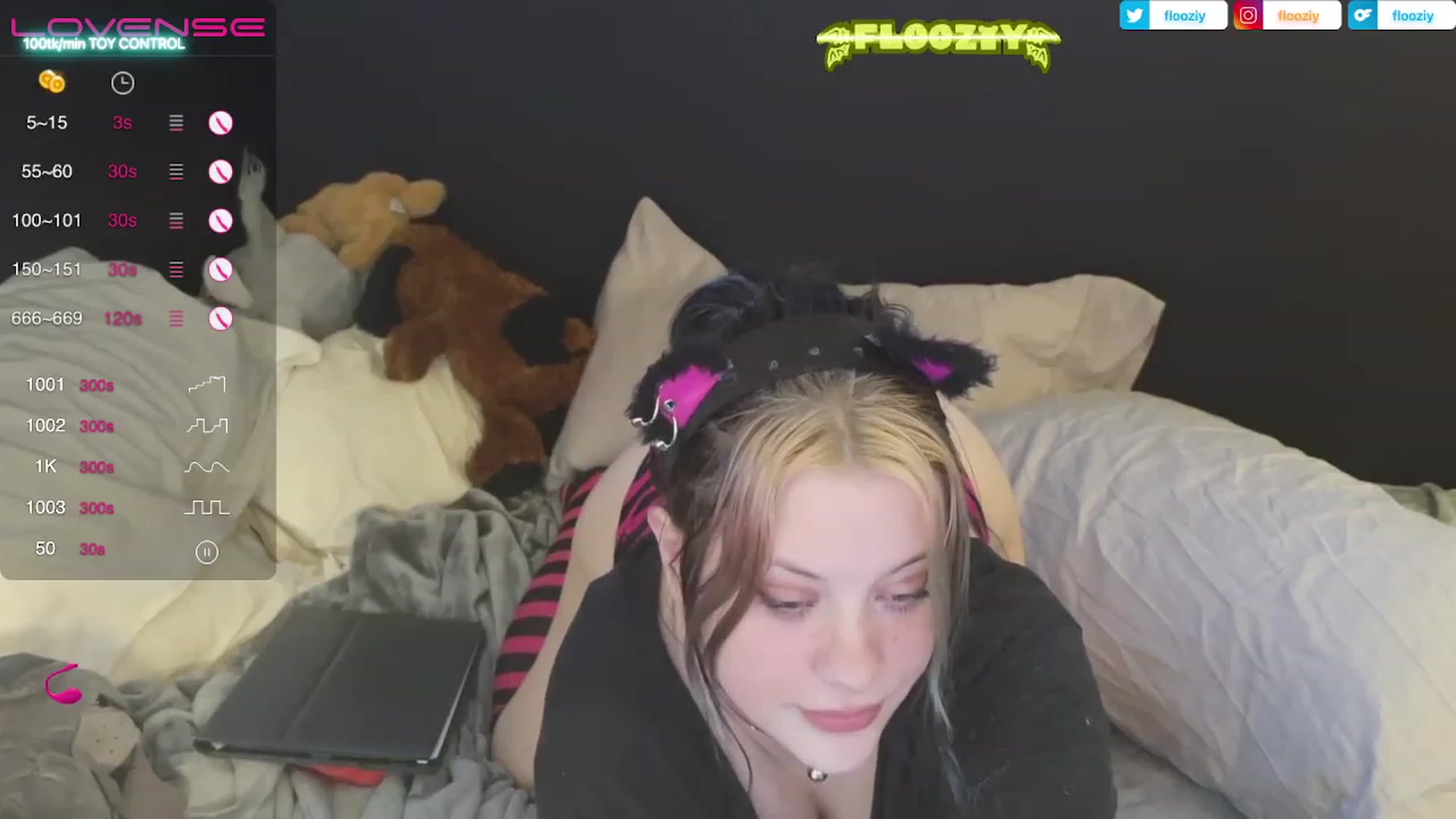 Gallery image thumbnail from flooziy's myfreecams stream on, 05/14/2023, 04:46 image 13 of 20