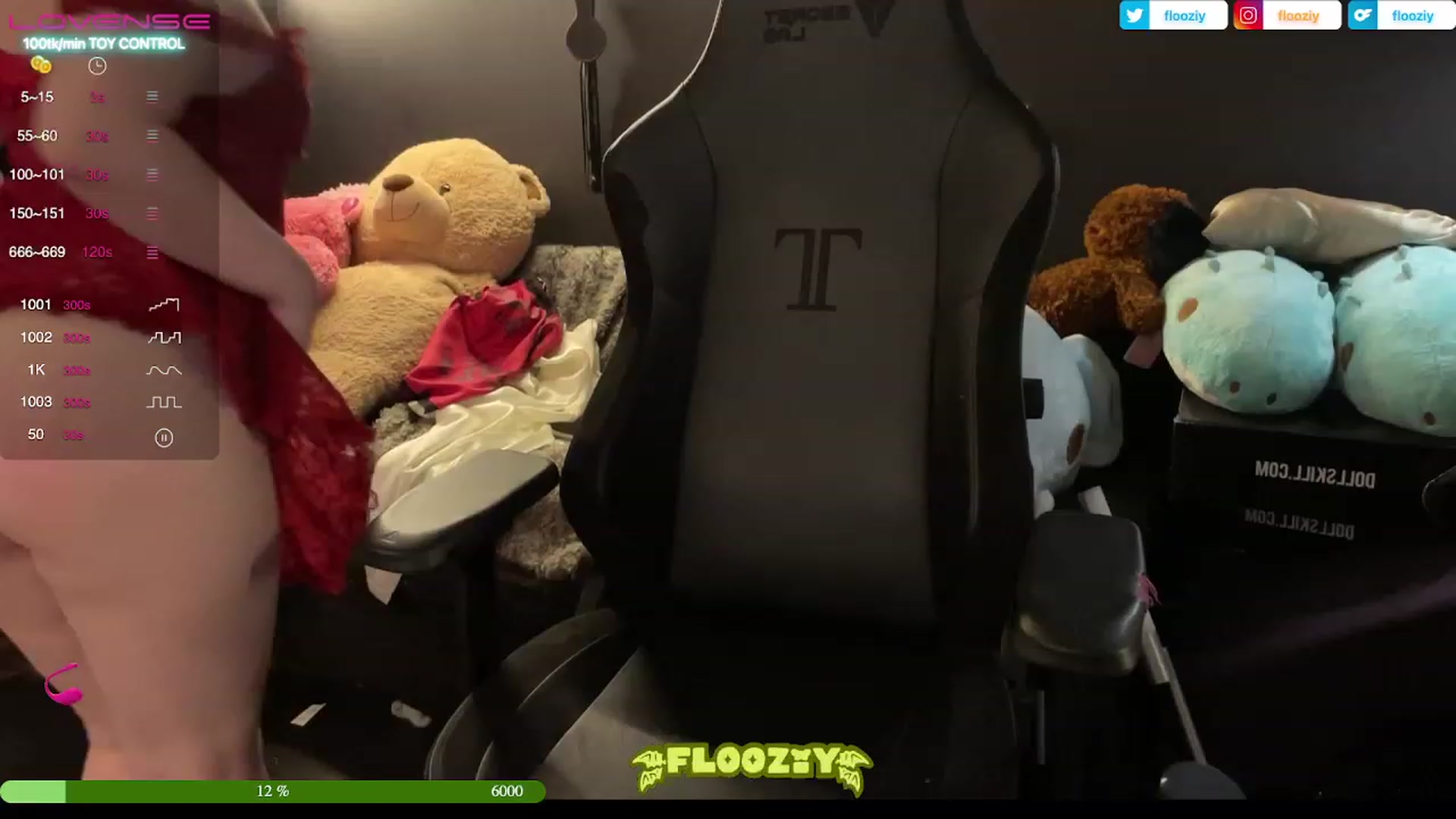 Gallery image thumbnail from flooziy's myfreecams stream on, 05/22/2023, 04:55 image 9 of 20