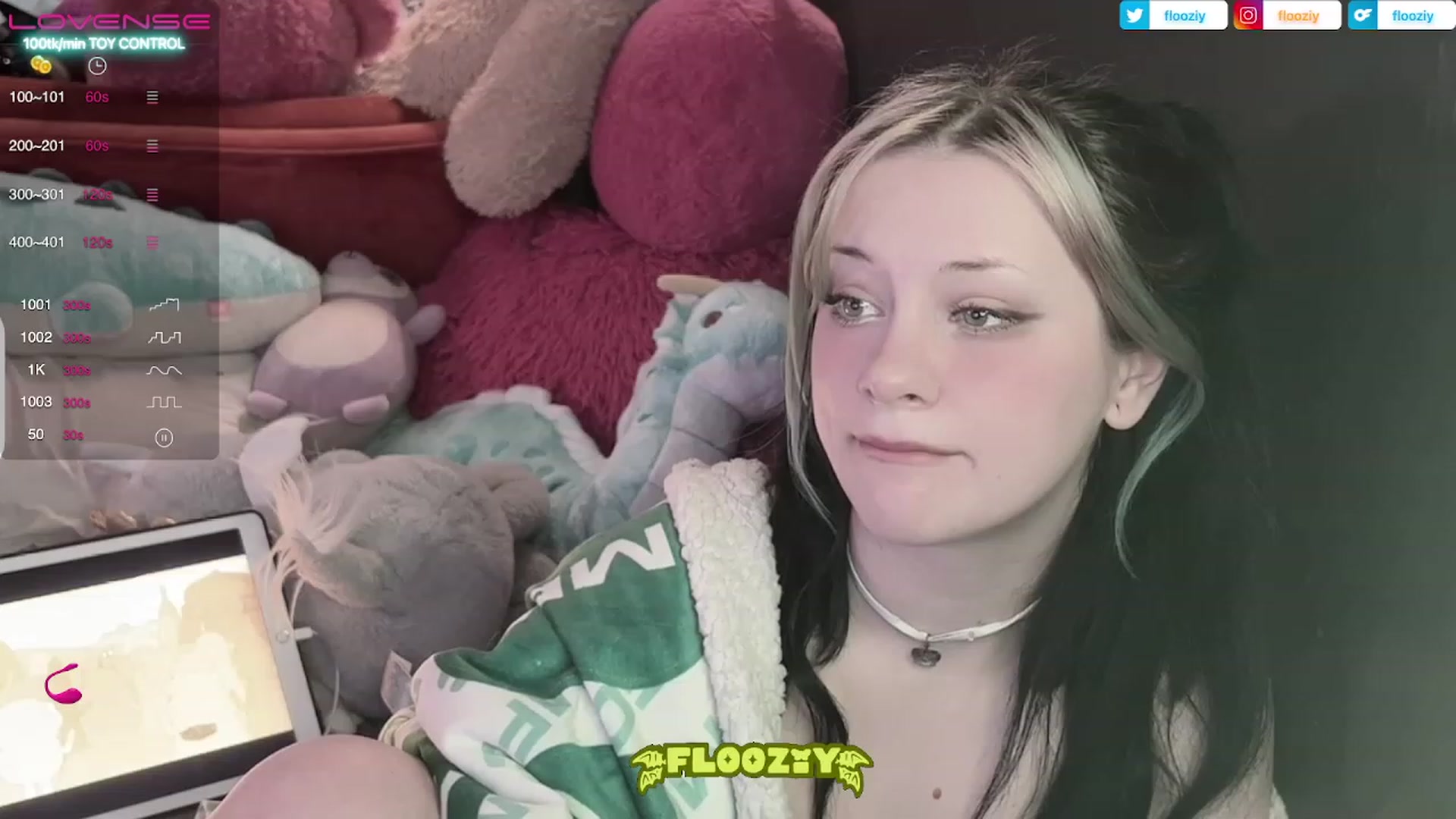 Gallery image thumbnail from flooziy's myfreecams stream on, 06/12/2023, 04:11 image 19 of 20