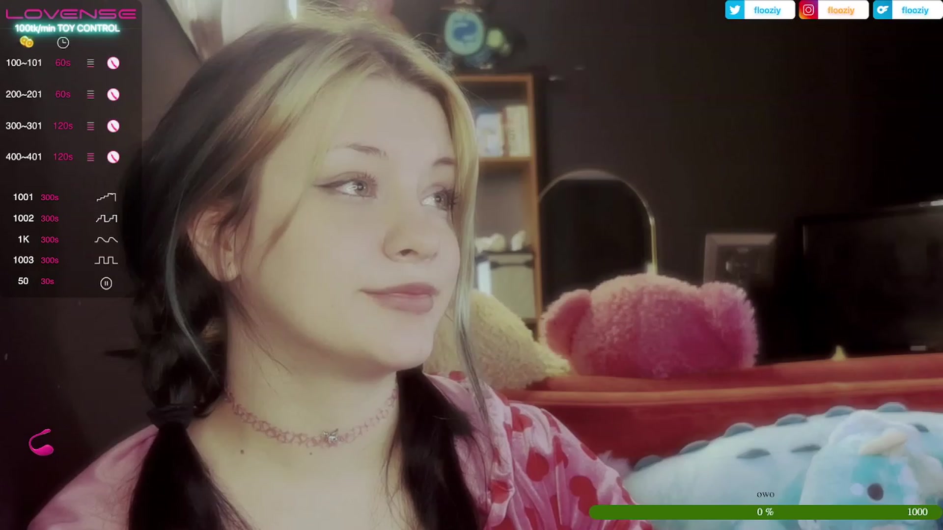 Gallery image thumbnail from flooziy's myfreecams stream on, 06/13/2023, 01:54 image 7 of 20