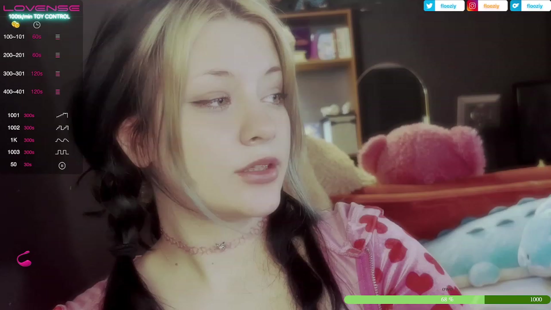 Gallery image thumbnail from flooziy's myfreecams stream on, 06/13/2023, 03:02 image 17 of 20