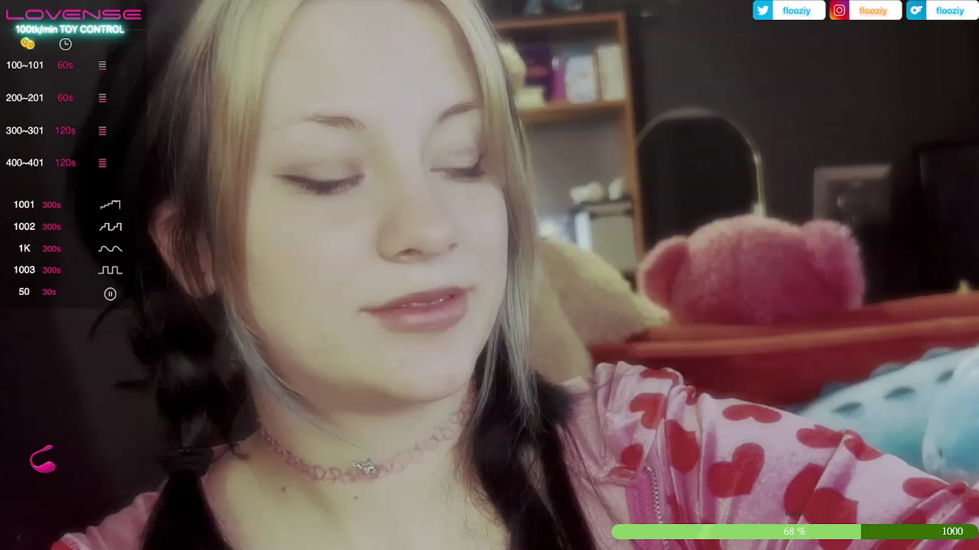 Gallery image thumbnail from flooziy's myfreecams stream on, 06/13/2023, 03:02 image 18 of 20