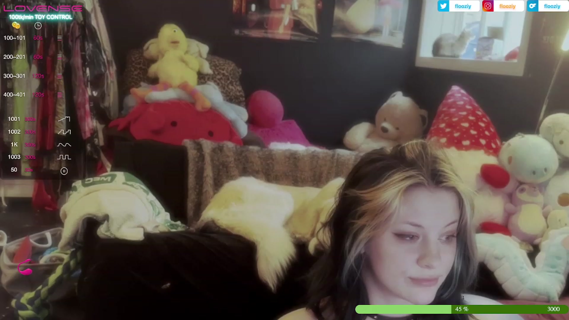 Gallery image thumbnail from flooziy's myfreecams stream on, 06/14/2023, 01:36 image 15 of 20