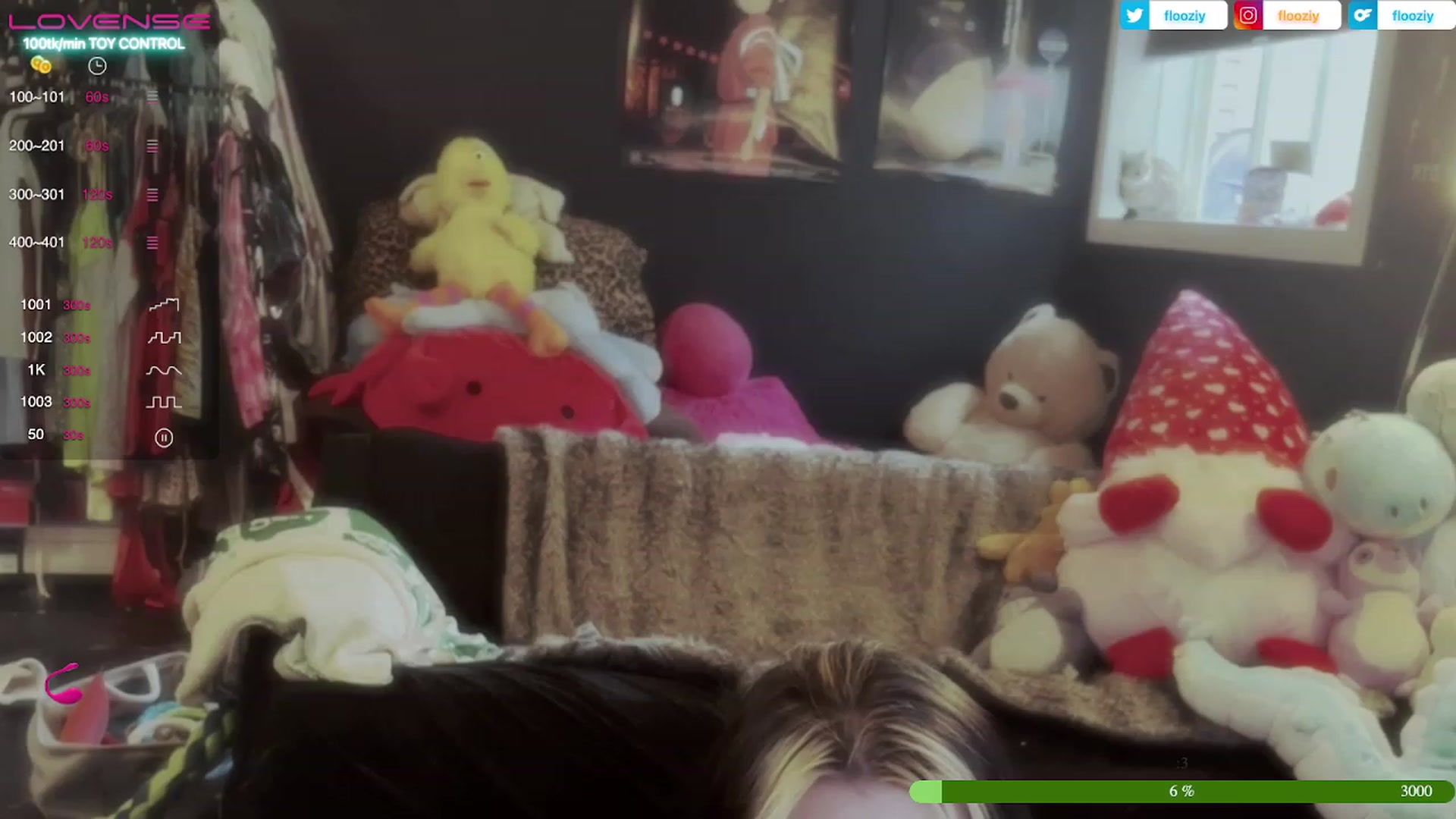 Gallery image thumbnail from flooziy's myfreecams stream on, 06/14/2023, 01:36 image 7 of 20
