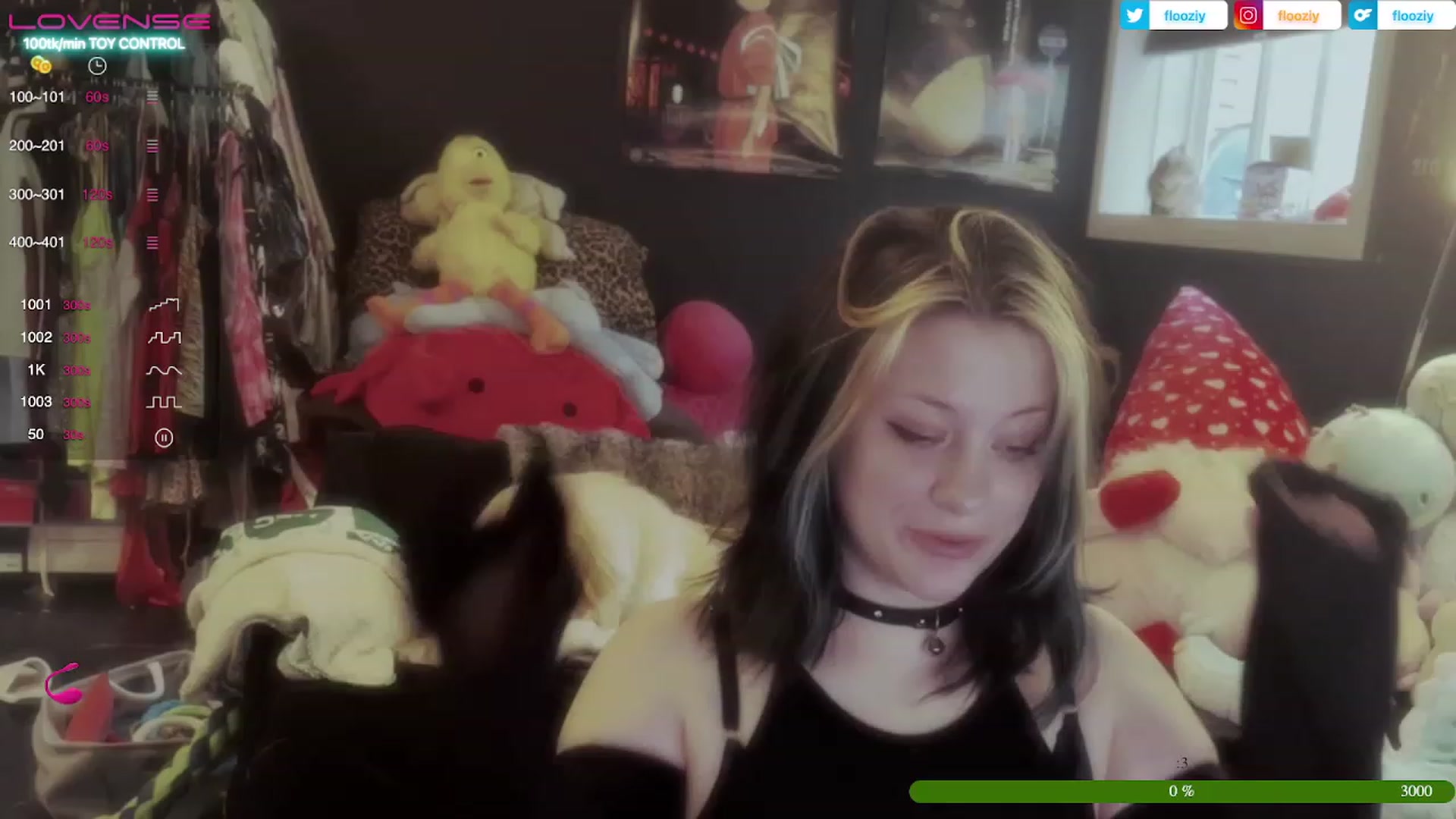 Gallery image thumbnail from flooziy's myfreecams stream on, 06/14/2023, 01:36 image 2 of 20