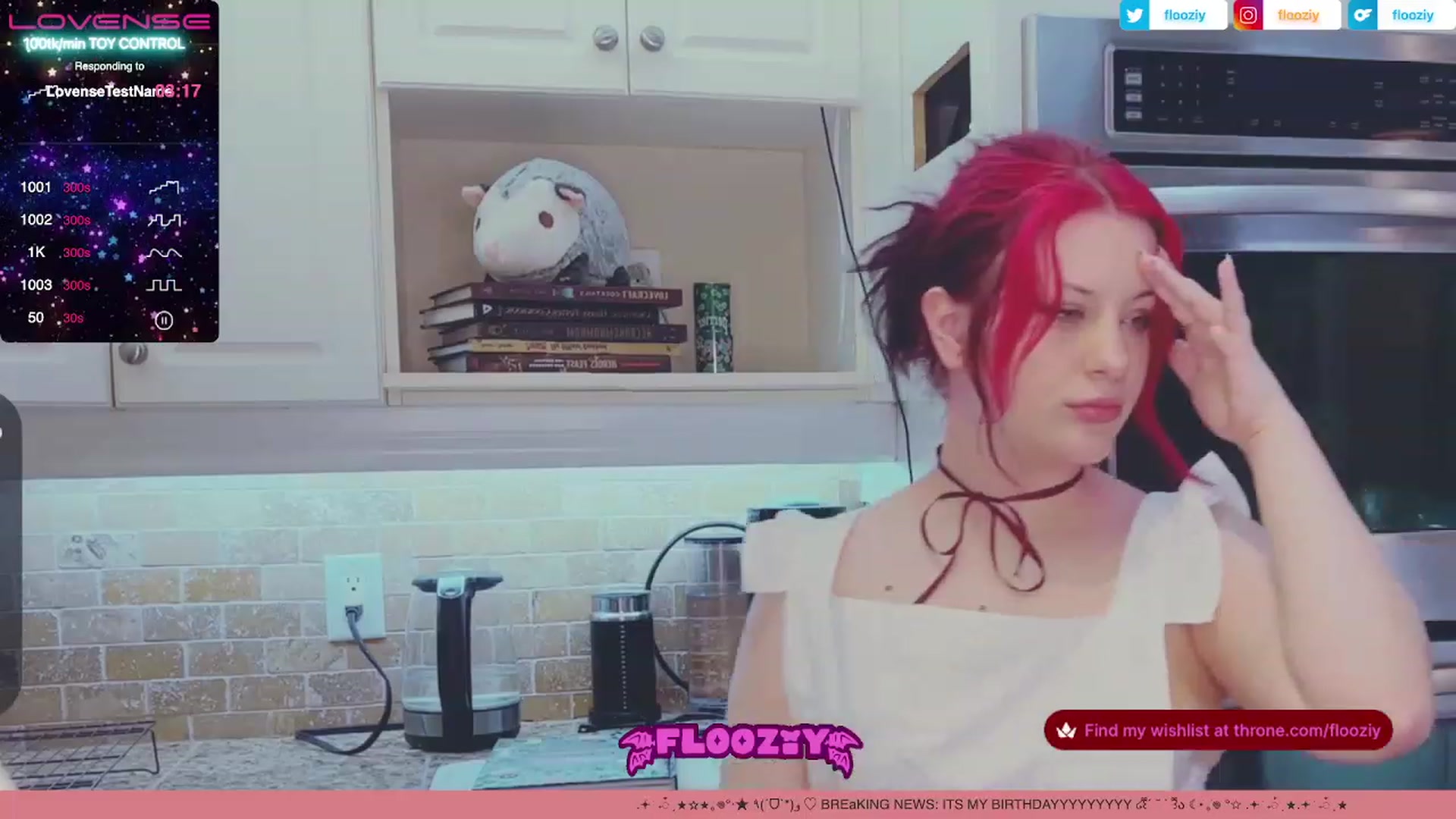 Gallery image thumbnail from flooziy's myfreecams stream on, 07/12/2023, 02:49 image 19 of 20
