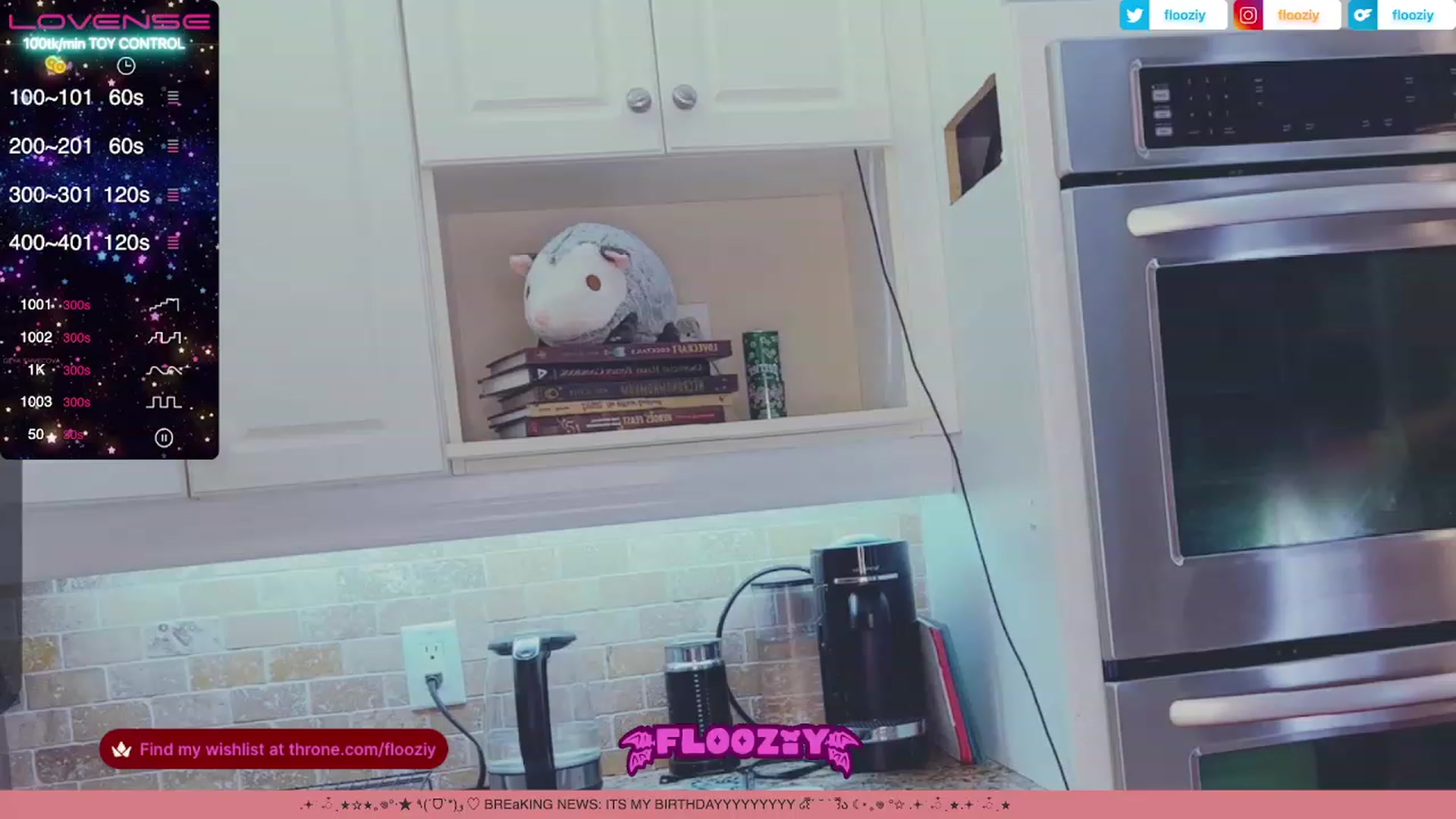 Gallery image thumbnail from flooziy's myfreecams stream on, 07/12/2023, 03:27 image 10 of 20