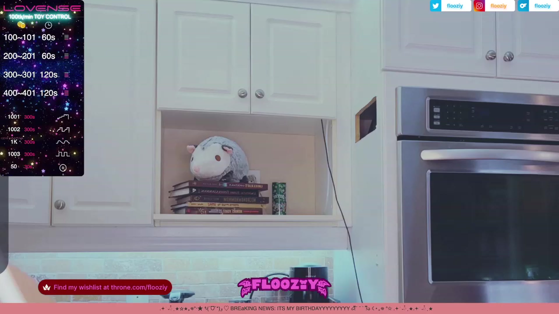 Gallery image thumbnail from flooziy's myfreecams stream on, 07/12/2023, 03:27 image 3 of 20