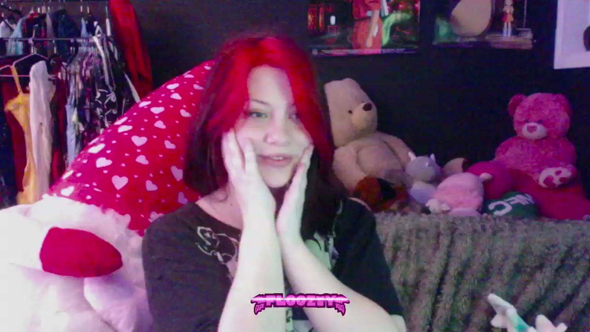 Gallery image thumbnail from flooziy's myfreecams stream on, 08/07/2023, 07:33 image 6 of 20