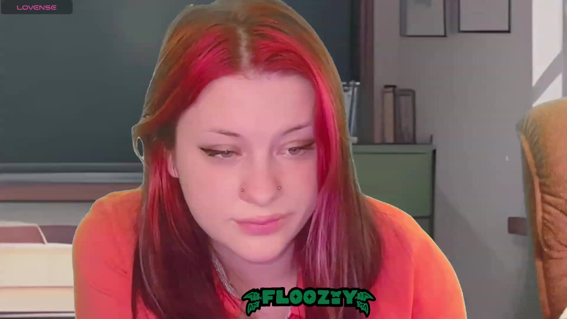 Gallery image thumbnail from flooziy's myfreecams stream on, 10/11/2023, 08:07 image 7 of 20