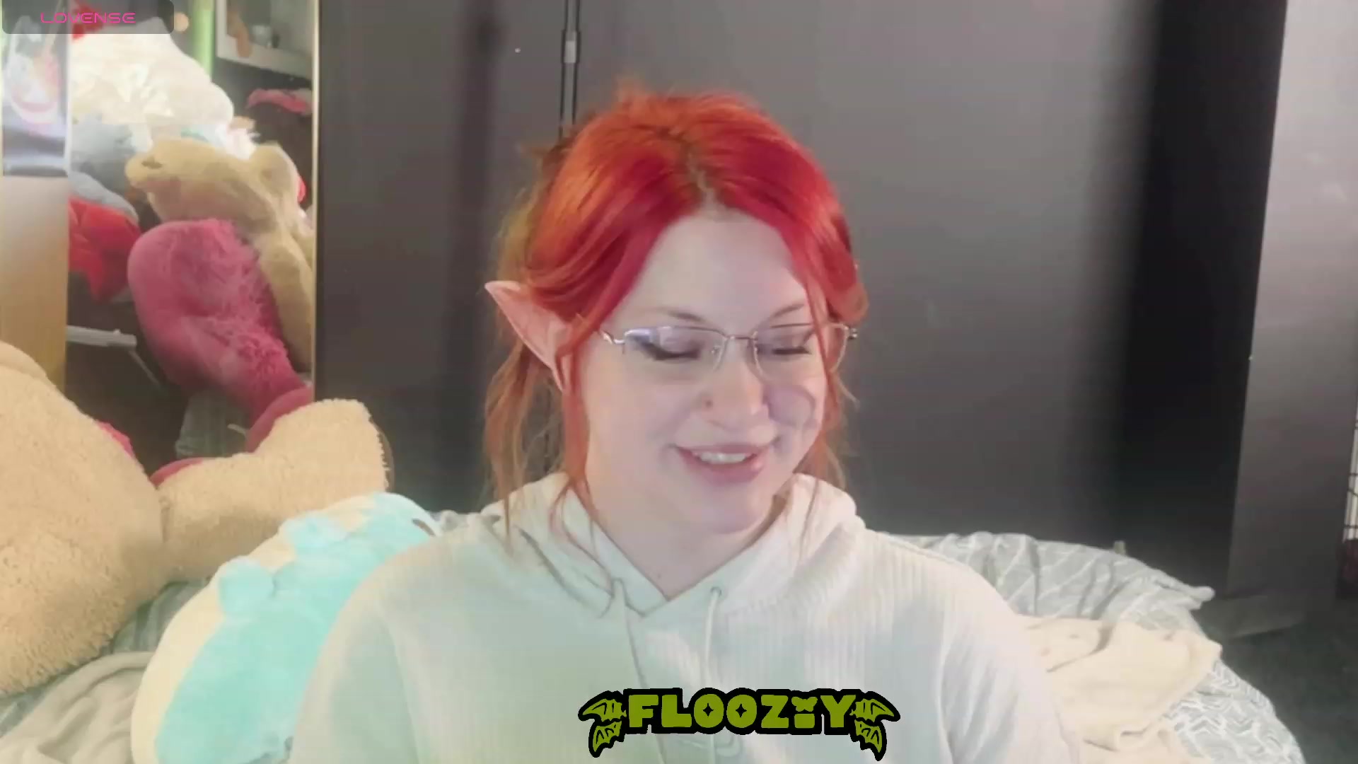 Gallery image thumbnail from flooziy's myfreecams stream on, 10/22/2023, 09:53 image 12 of 20