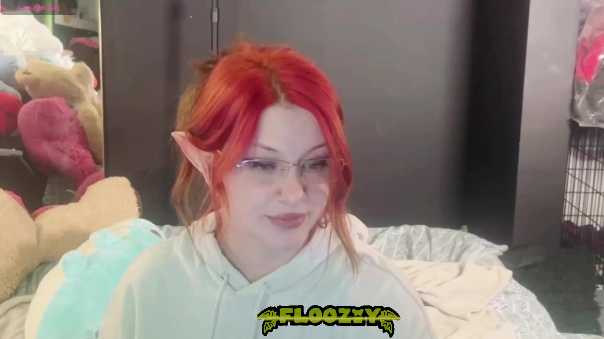 Gallery image thumbnail from flooziy's myfreecams stream on, 10/22/2023, 09:53 image 1 of 20