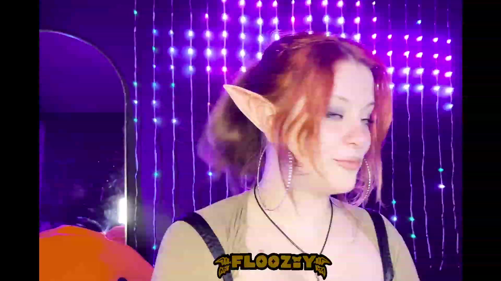Gallery image thumbnail from flooziy's myfreecams stream on, 10/29/2023, 08:32 image 11 of 20