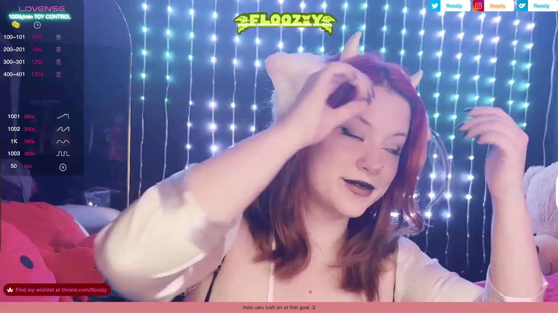 Gallery image thumbnail from flooziy's myfreecams stream on, 10/31/2023, 01:40 image 8 of 20