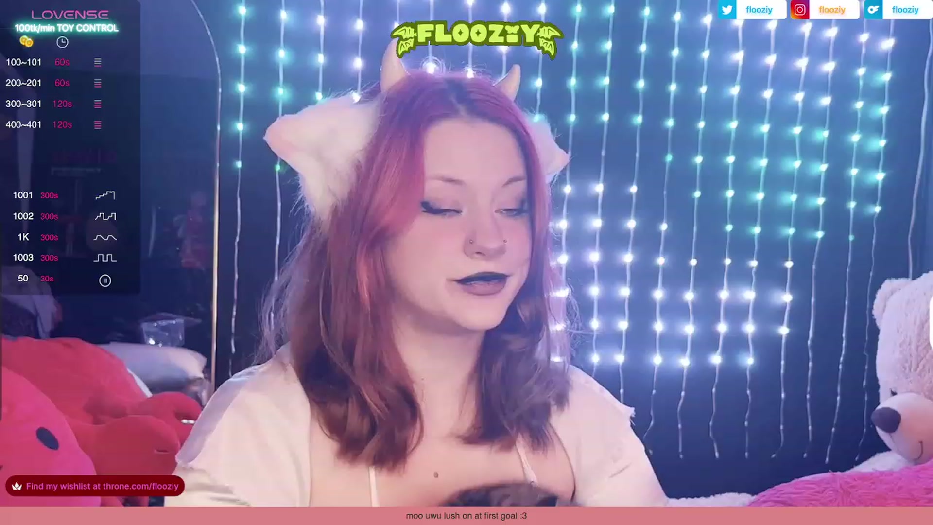 Gallery image thumbnail from flooziy's myfreecams stream on, 10/31/2023, 01:40 image 11 of 20