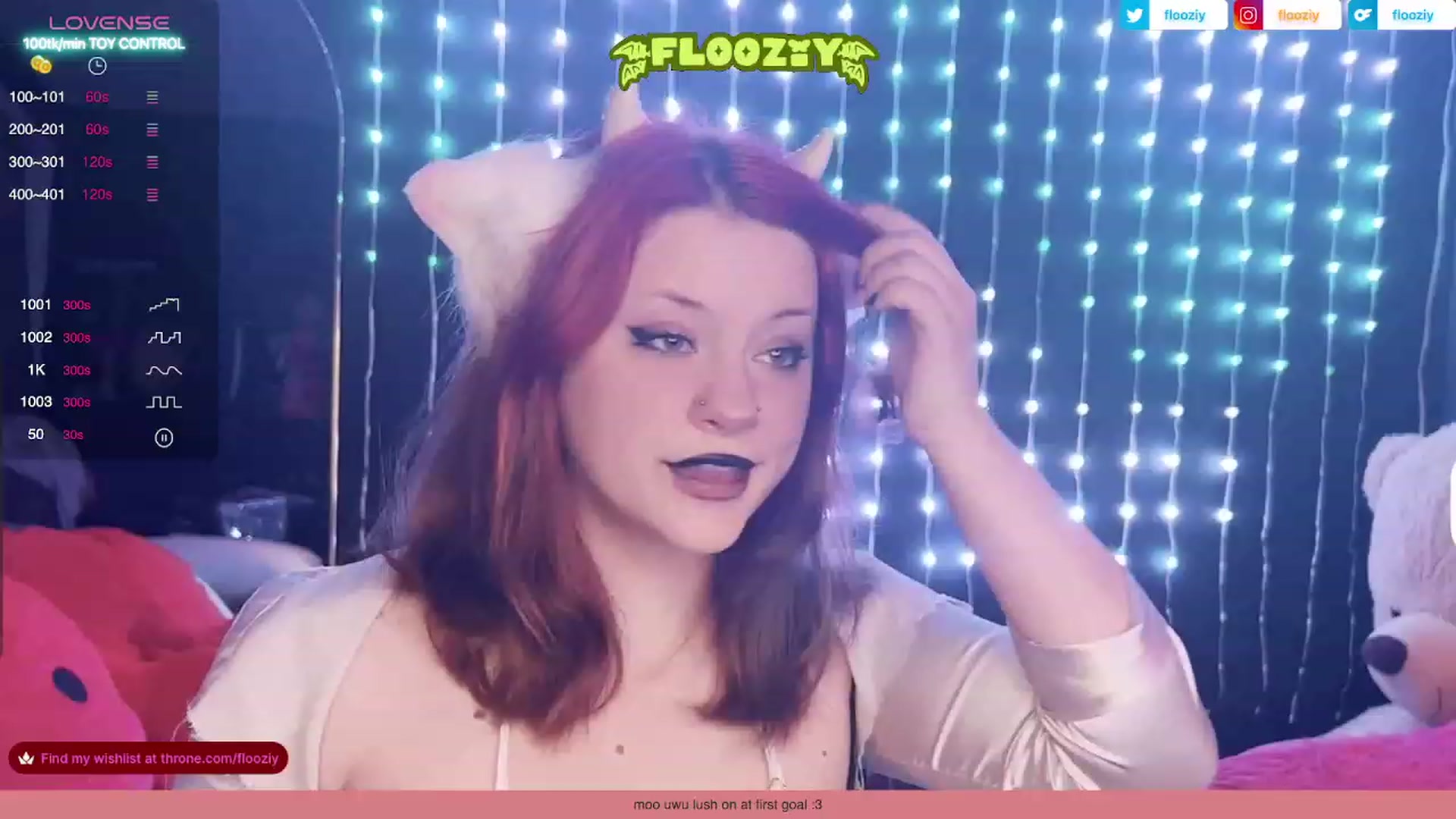 Gallery image thumbnail from flooziy's myfreecams stream on, 10/31/2023, 01:40 image 10 of 20