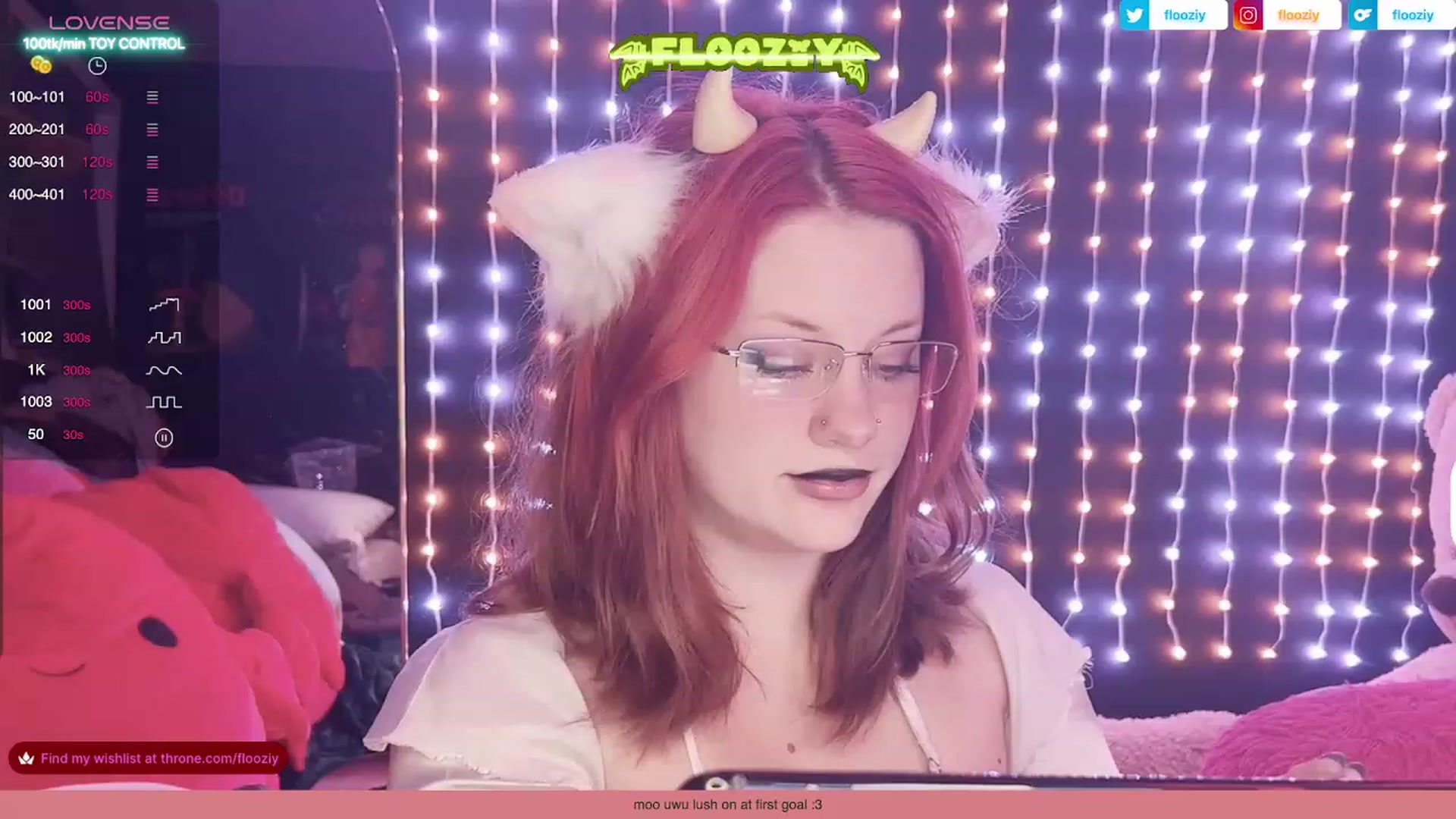 Gallery image thumbnail from flooziy's myfreecams stream on, 10/31/2023, 03:18 image 11 of 20