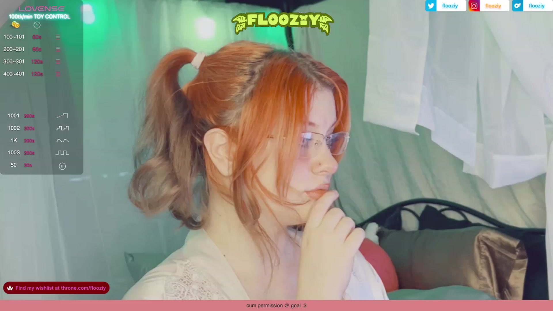 Gallery image thumbnail from flooziy's myfreecams stream on, 11/15/2023, 22:25 image 15 of 20