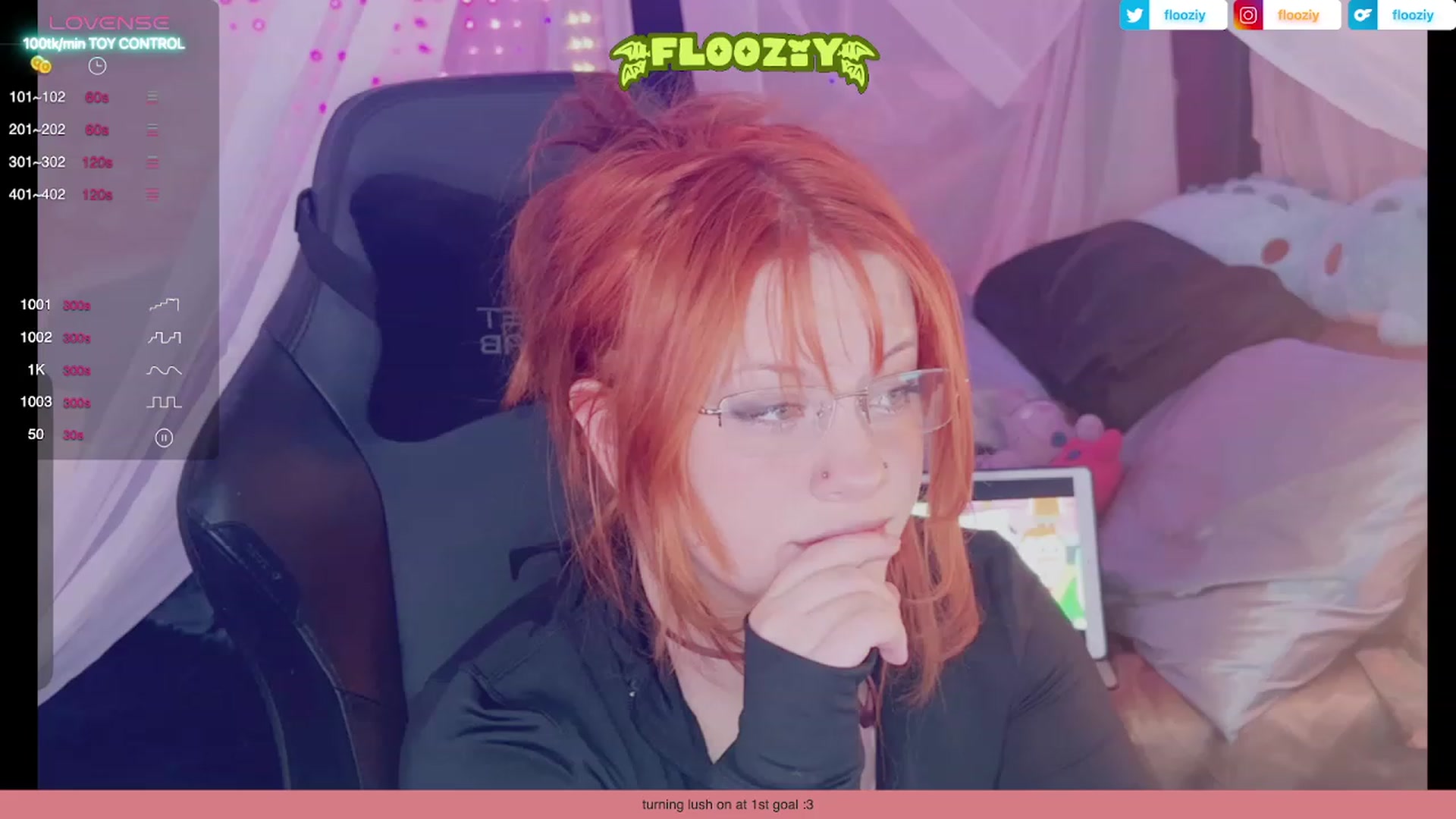 Gallery image thumbnail from flooziy's myfreecams stream on, 11/29/2023, 04:10 image 19 of 20