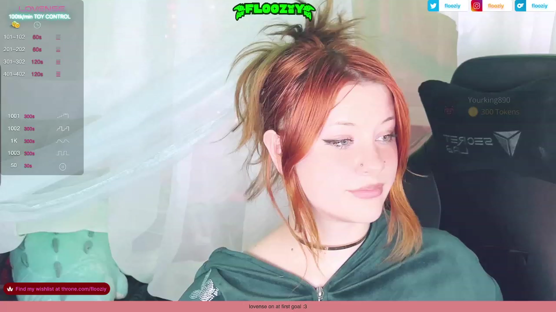 Gallery image thumbnail from flooziy's myfreecams stream on, 12/12/2023, 02:50 image 11 of 20