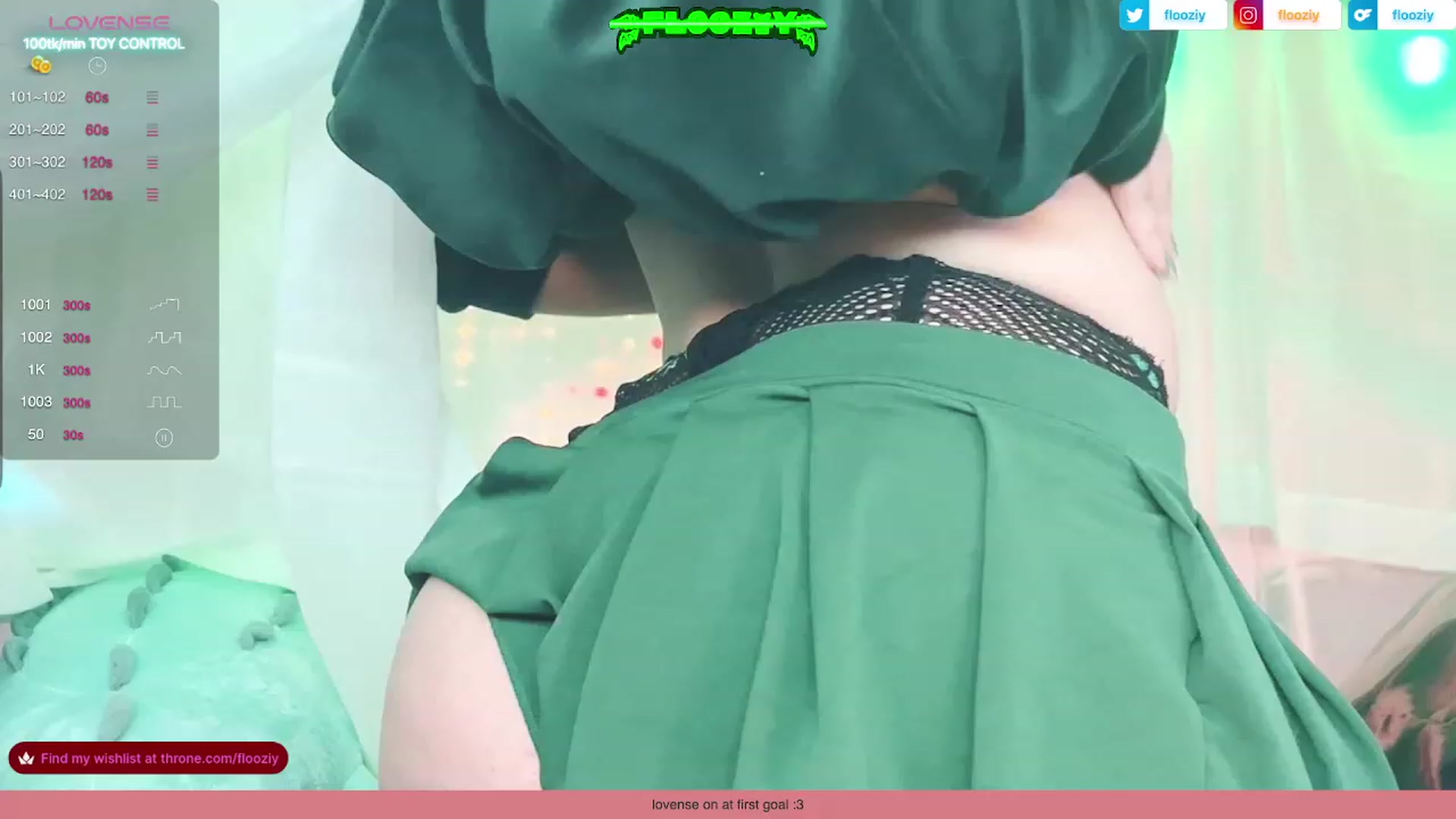 Gallery image thumbnail from flooziy's myfreecams stream on, 12/12/2023, 02:50 image 17 of 20