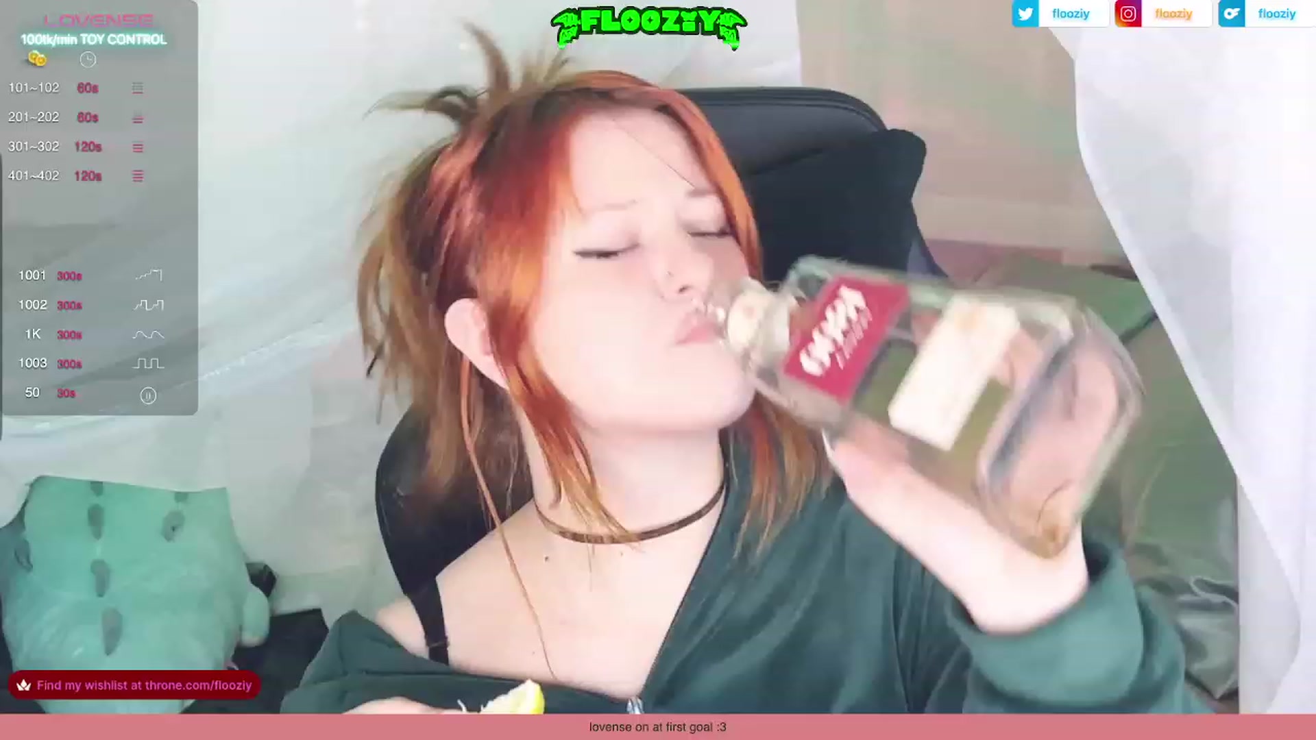 Gallery image thumbnail from flooziy's myfreecams stream on, 12/12/2023, 02:50 image 3 of 20