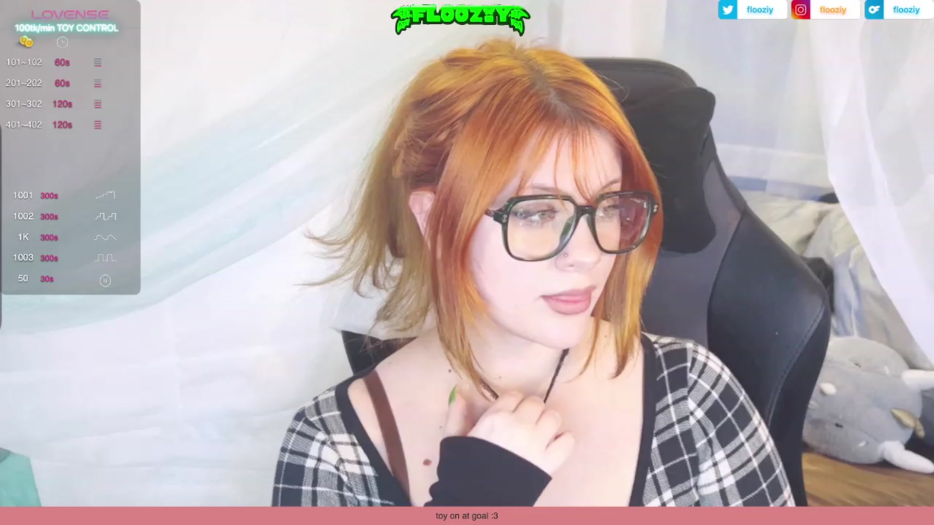 Gallery image thumbnail from flooziy's myfreecams stream on, 12/13/2023, 11:02 image 1 of 20