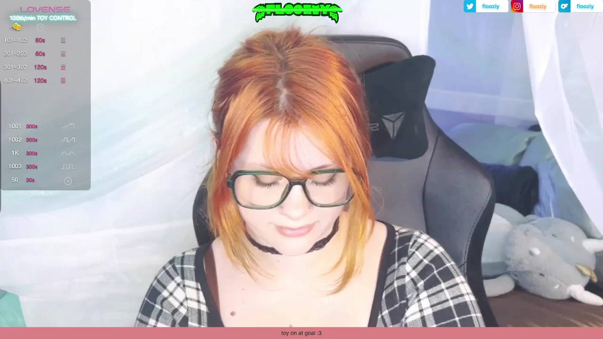 Gallery image thumbnail from flooziy's myfreecams stream on, 12/13/2023, 11:02 image 8 of 20
