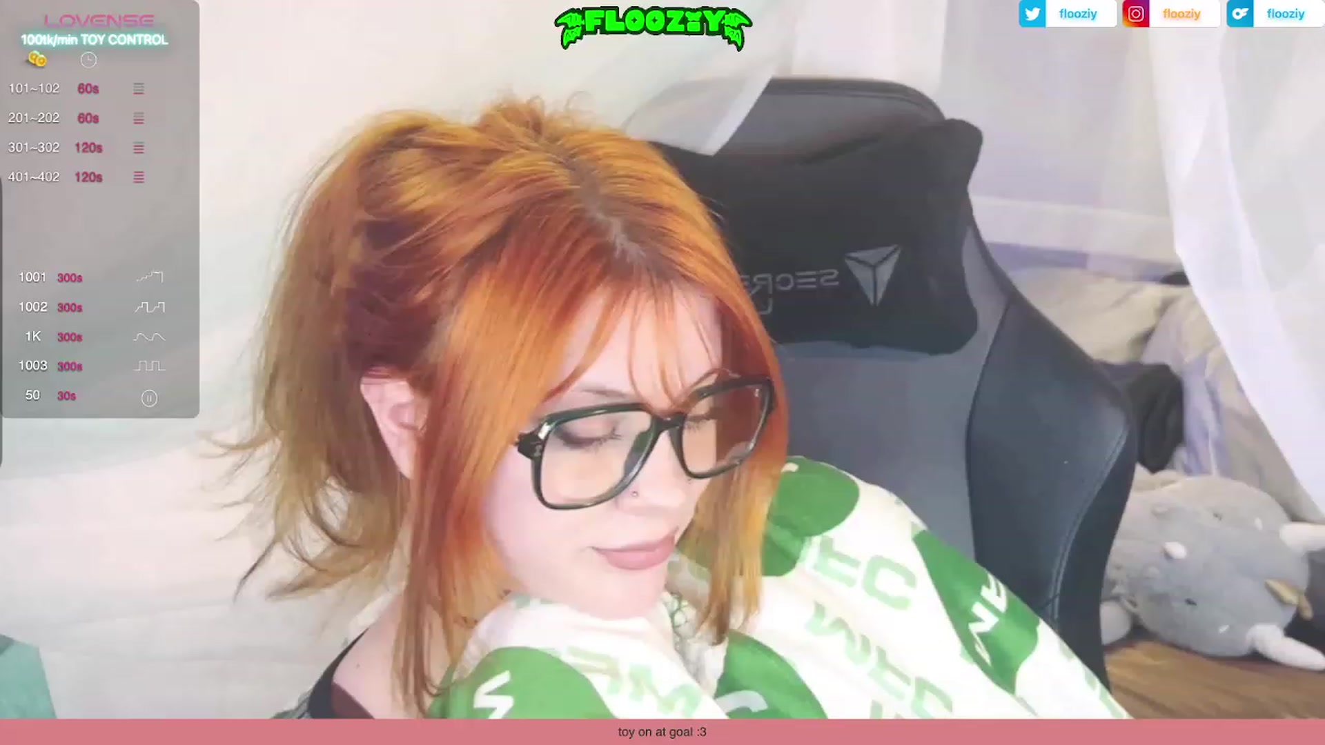 Gallery image thumbnail from flooziy's myfreecams stream on, 12/13/2023, 11:02 image 4 of 20