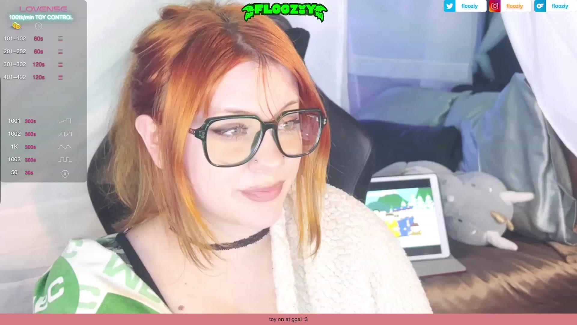 Gallery image thumbnail from flooziy's myfreecams stream on, 12/13/2023, 11:02 image 17 of 20