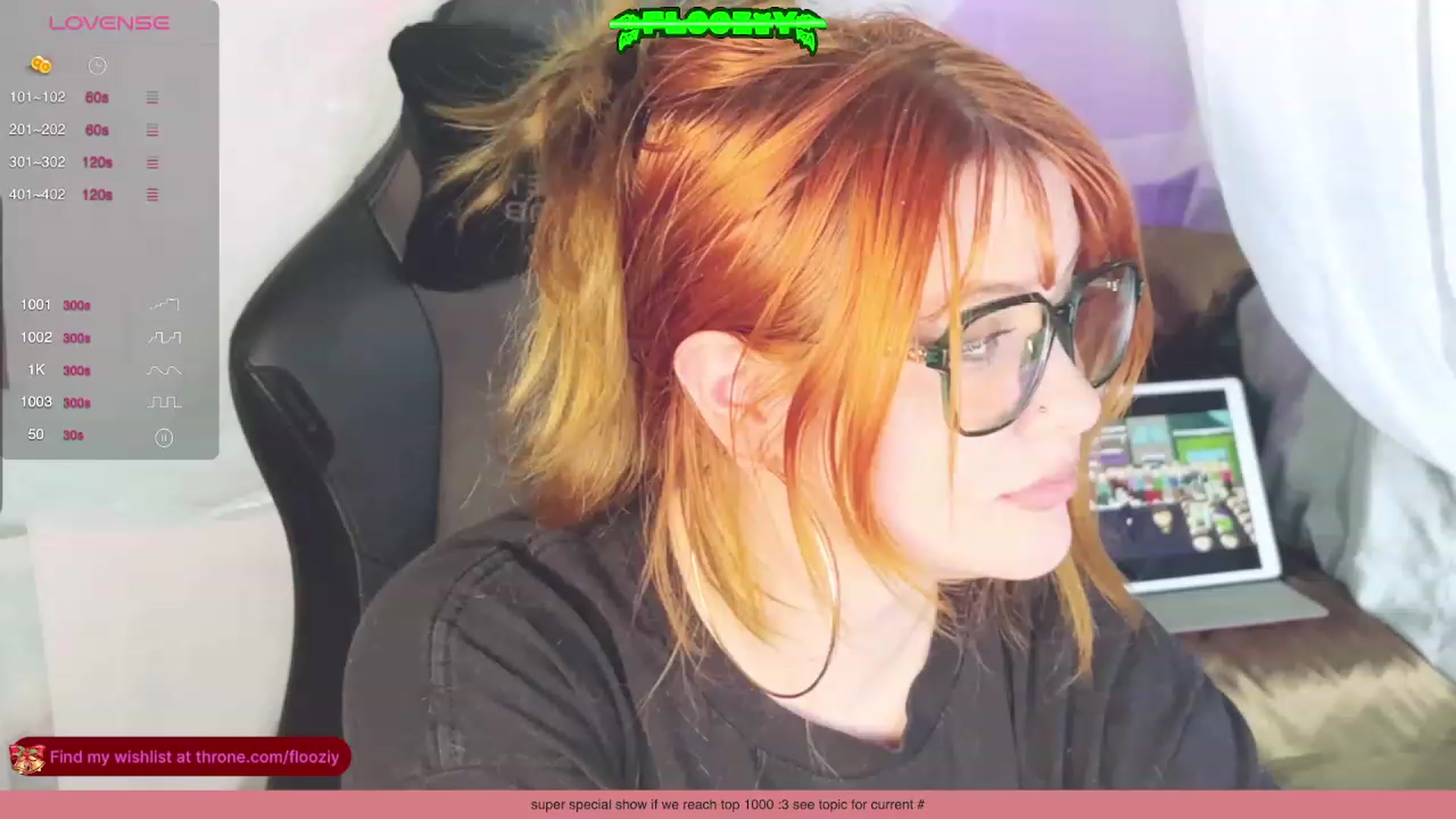 Gallery image thumbnail from flooziy's myfreecams stream on, 12/15/2023, 10:35 image 19 of 20