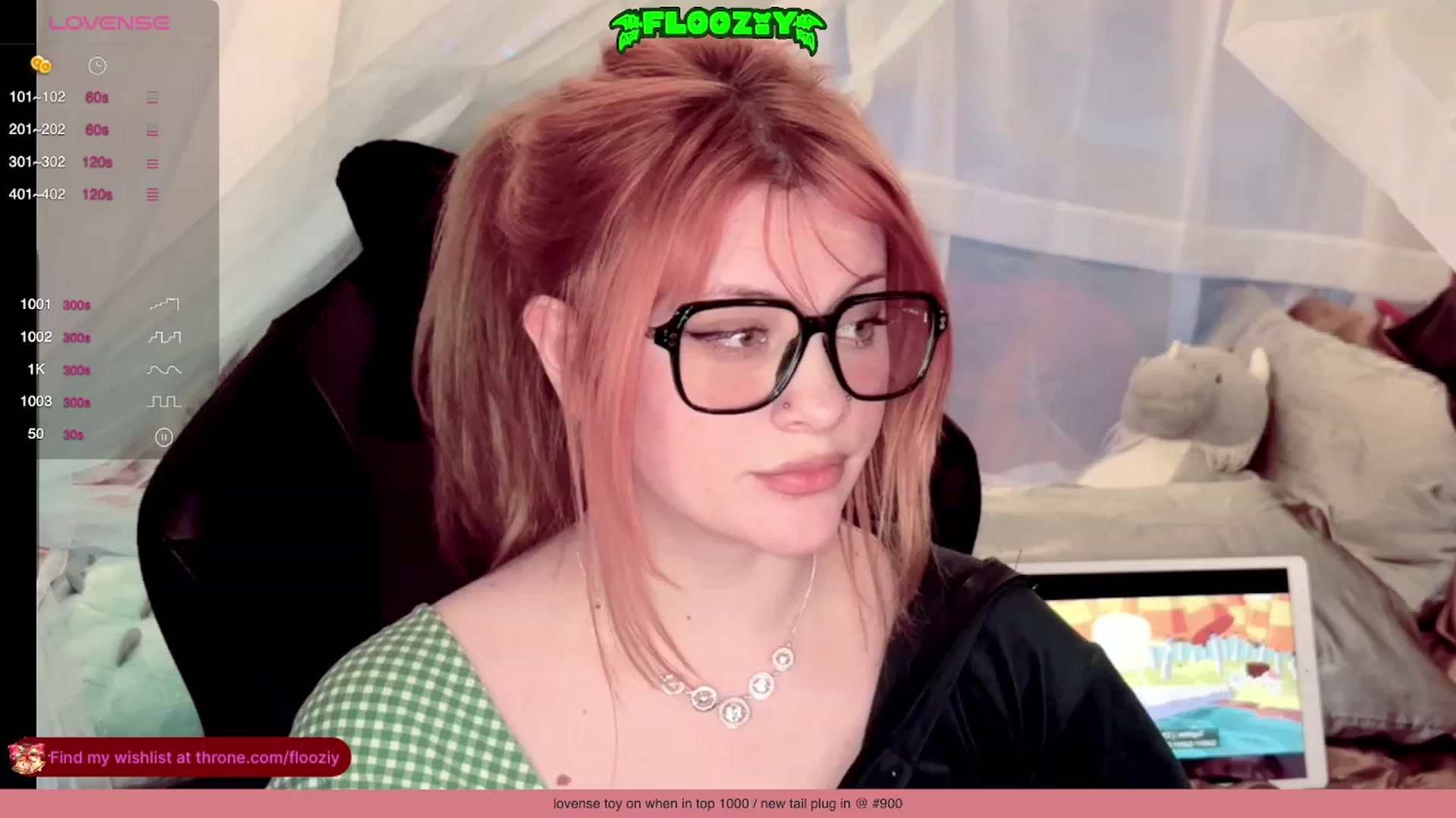 Gallery image thumbnail from flooziy's myfreecams stream on, 12/23/2023, 08:11 image 7 of 20