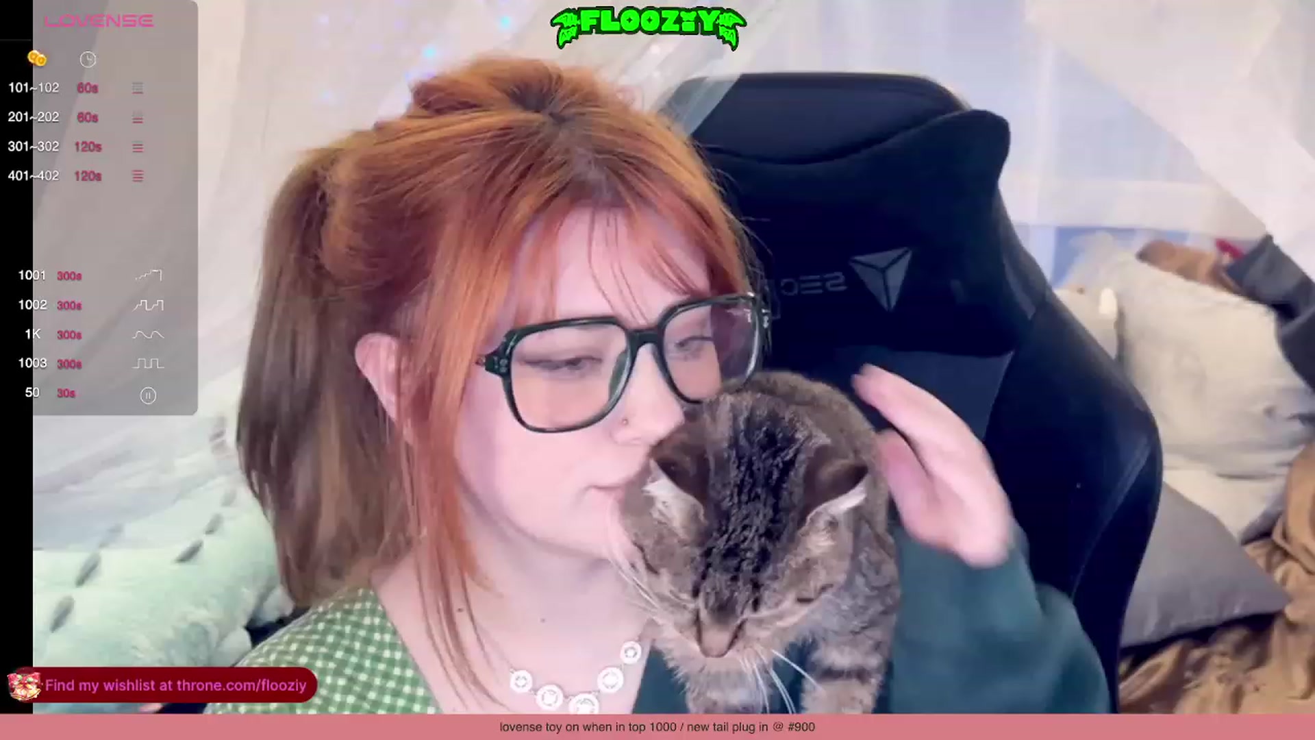 Gallery image thumbnail from flooziy's myfreecams stream on, 12/23/2023, 08:11 image 12 of 20