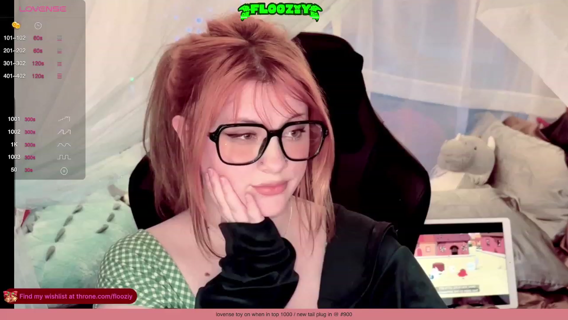 Gallery image thumbnail from flooziy's myfreecams stream on, 12/23/2023, 08:11 image 6 of 20
