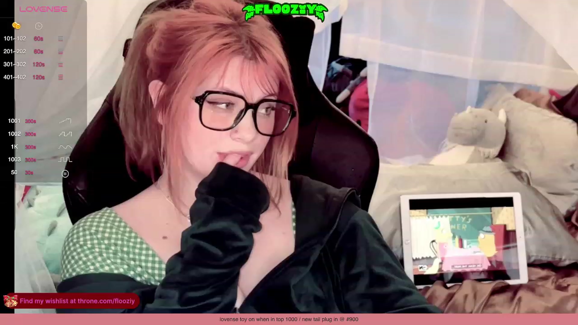 Gallery image thumbnail from flooziy's myfreecams stream on, 12/23/2023, 08:11 image 3 of 20