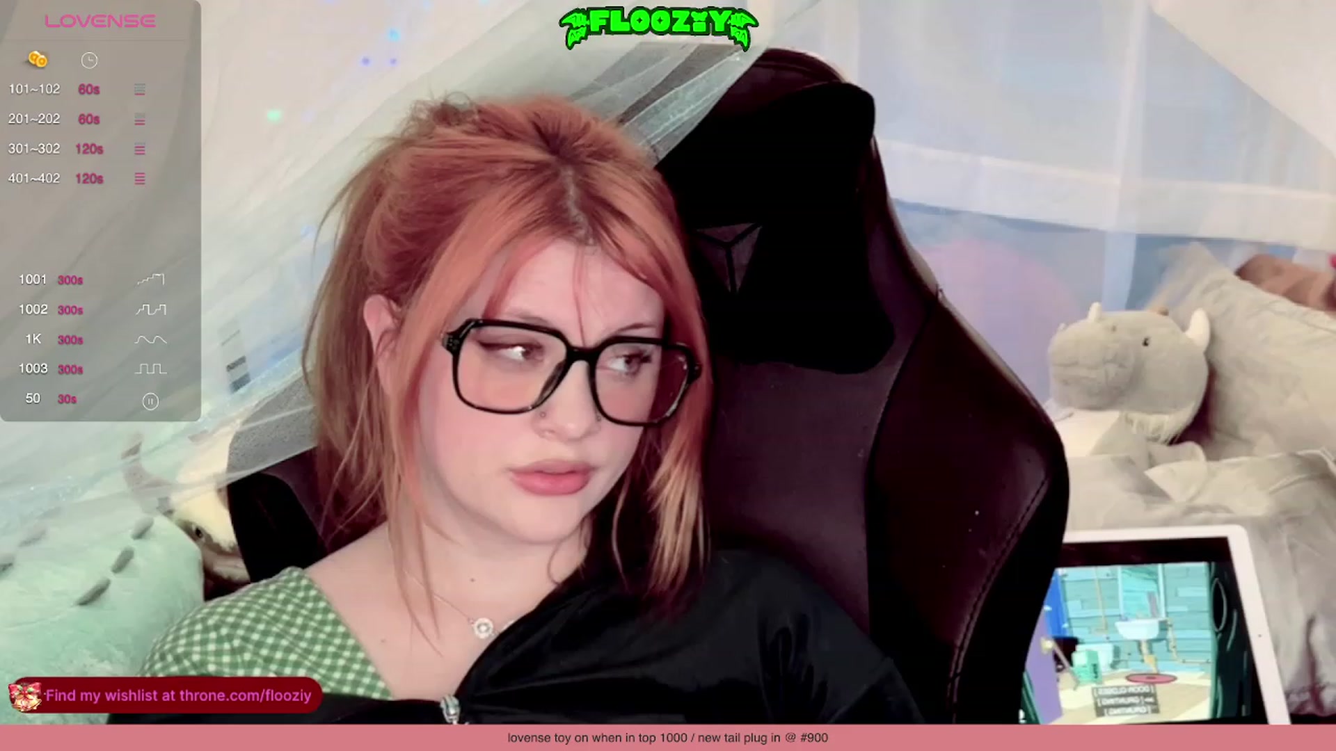 Gallery image thumbnail from flooziy's myfreecams stream on, 12/23/2023, 09:38 image 4 of 20