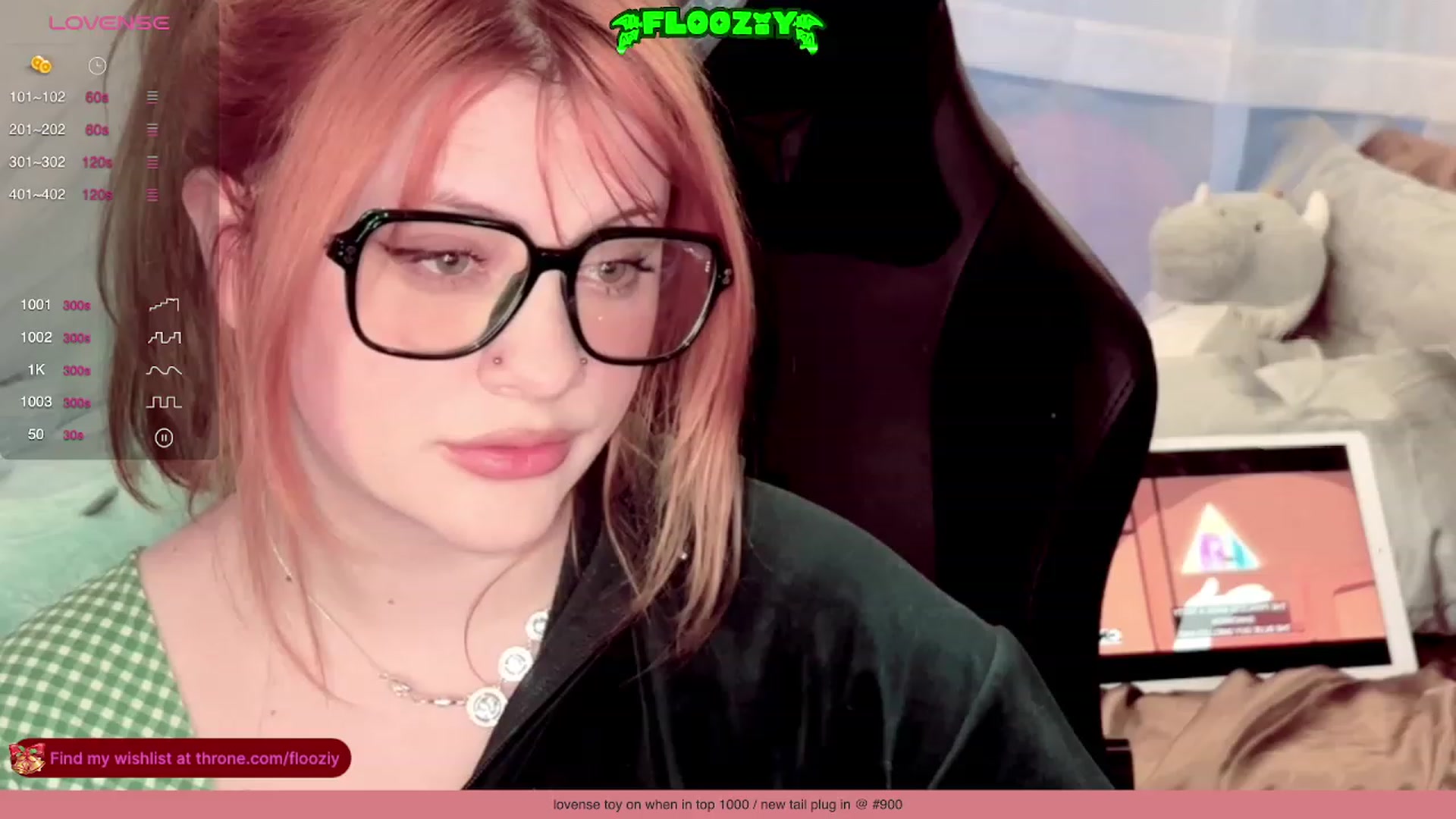 Gallery image thumbnail from flooziy's myfreecams stream on, 12/23/2023, 09:38 image 8 of 20