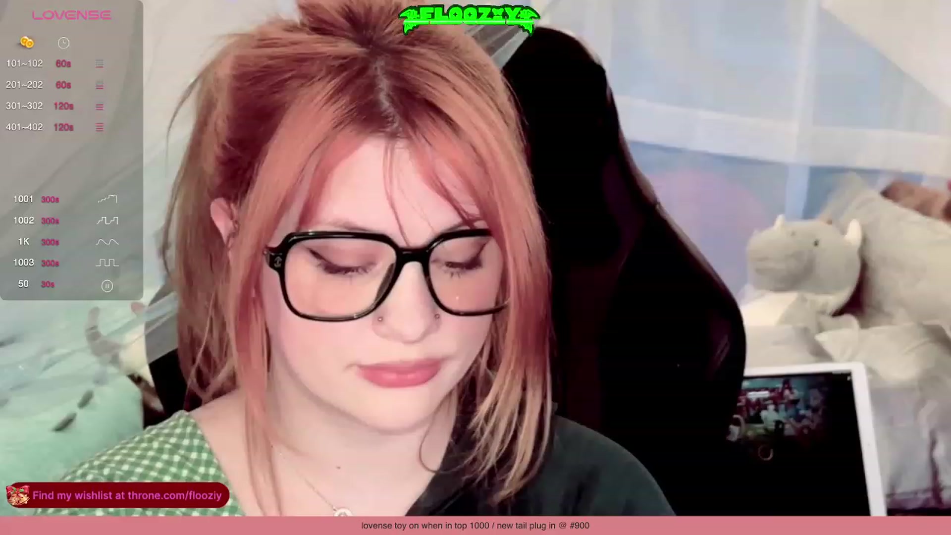 Gallery image thumbnail from flooziy's myfreecams stream on, 12/23/2023, 09:38 image 3 of 20
