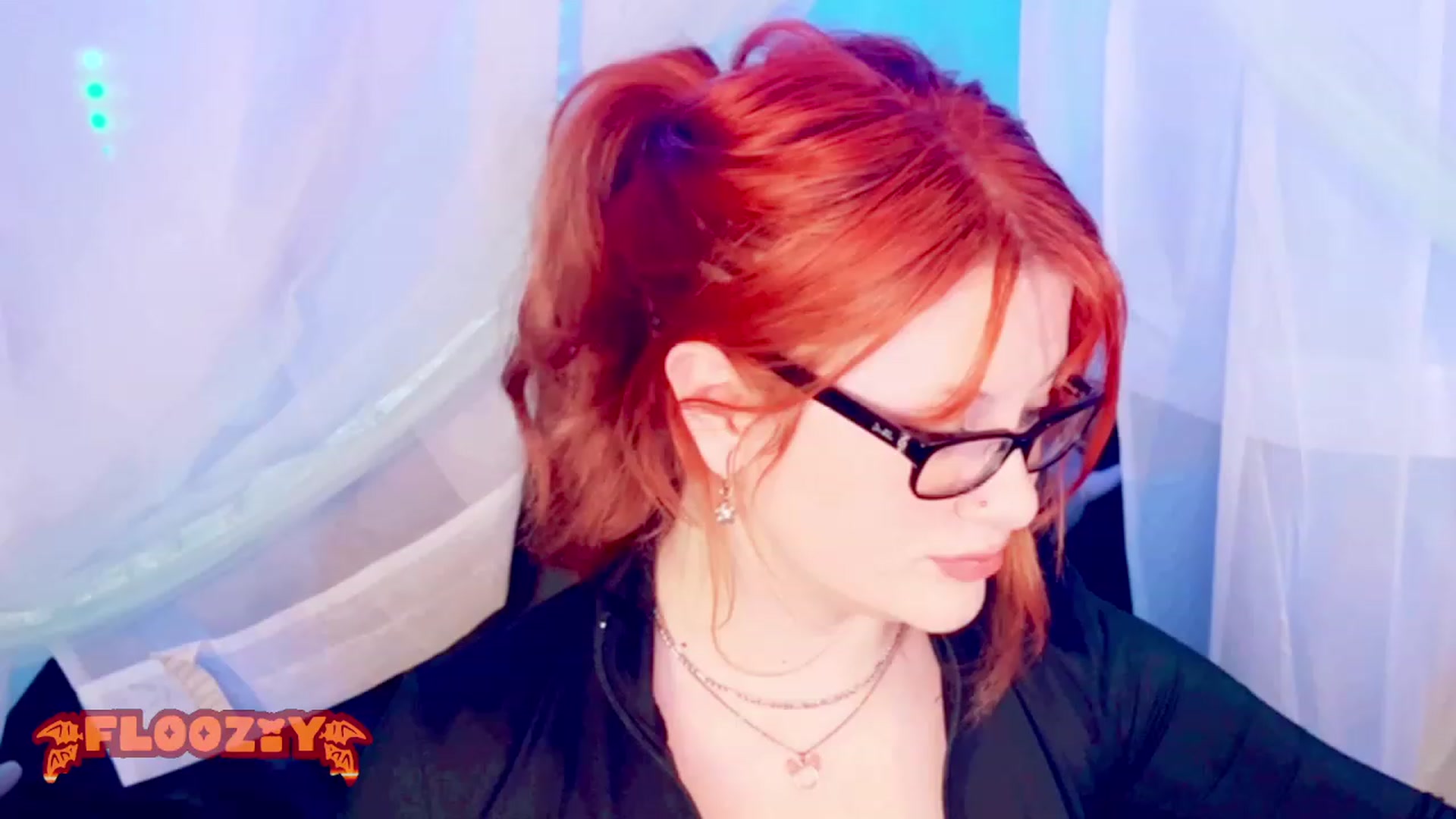 Gallery image thumbnail from flooziy's myfreecams stream on, 01/10/2024, 05:48 image 7 of 20