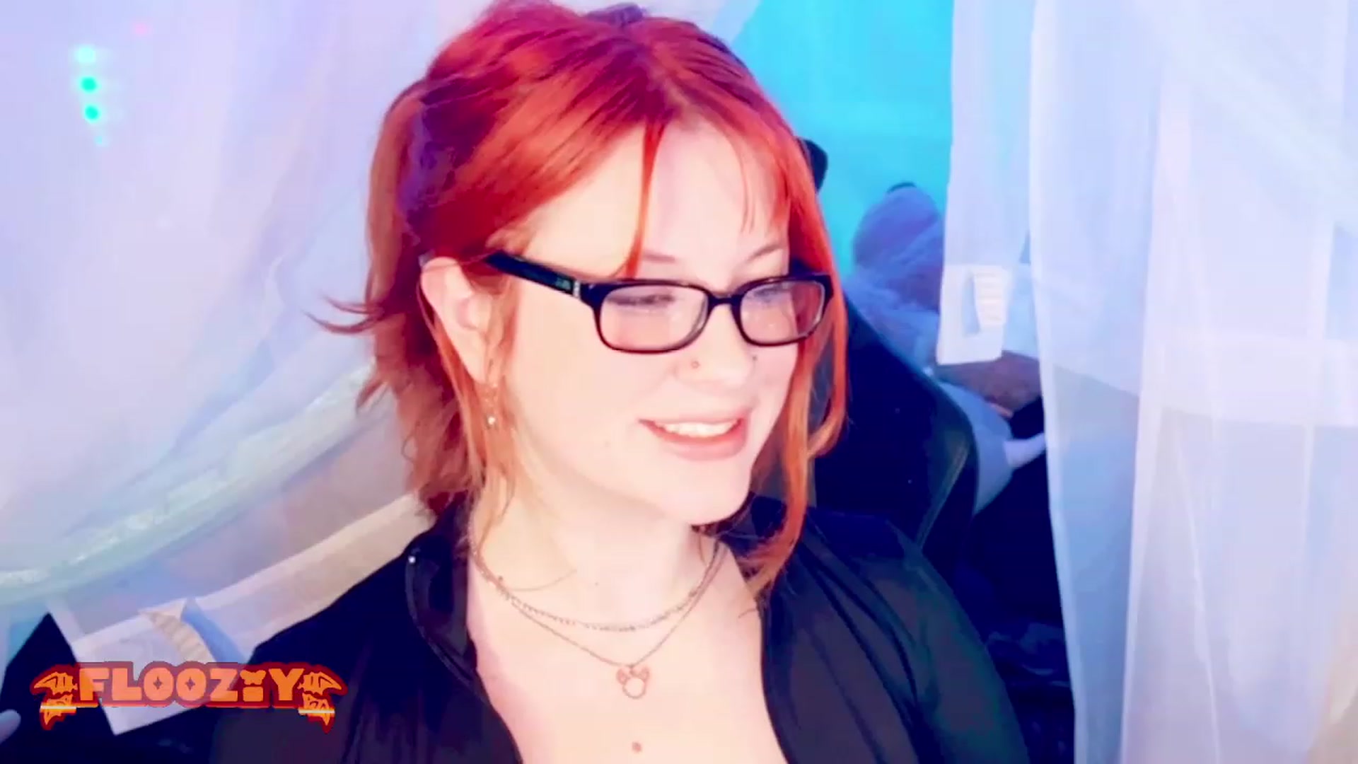 Gallery image thumbnail from flooziy's myfreecams stream on, 01/10/2024, 05:48 image 13 of 20