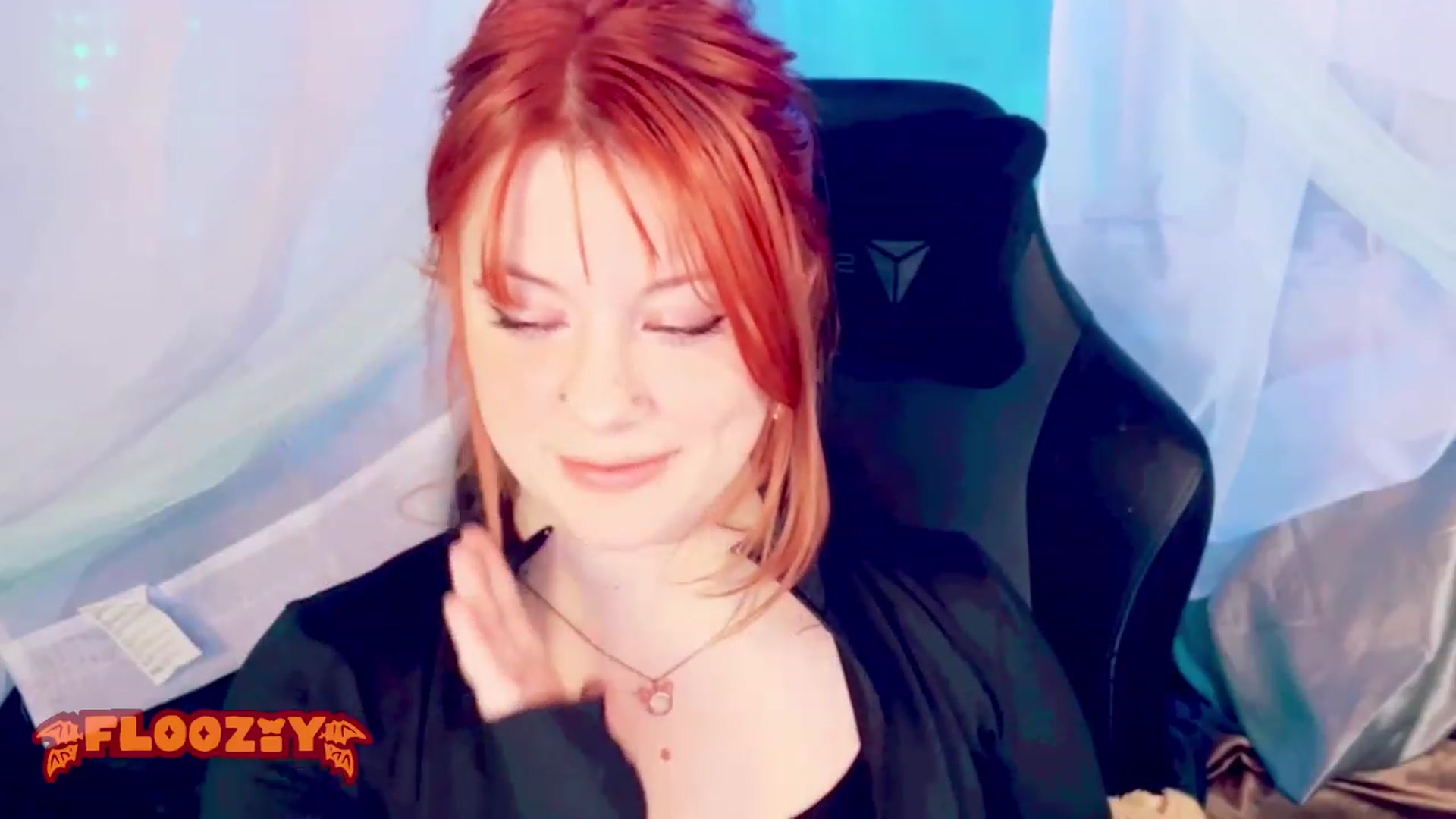 Gallery image thumbnail from flooziy's myfreecams stream on, 01/10/2024, 07:20 image 2 of 20